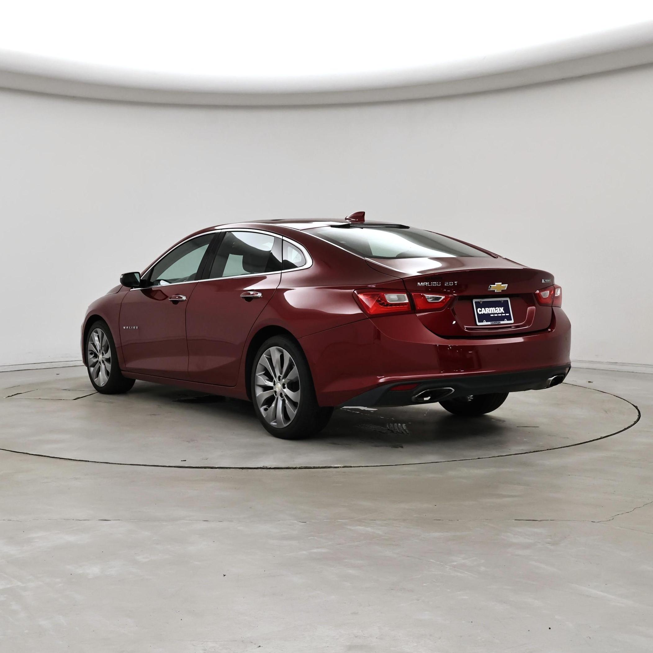 Thumbnail: 2017 Chevrolet Malibu - 2