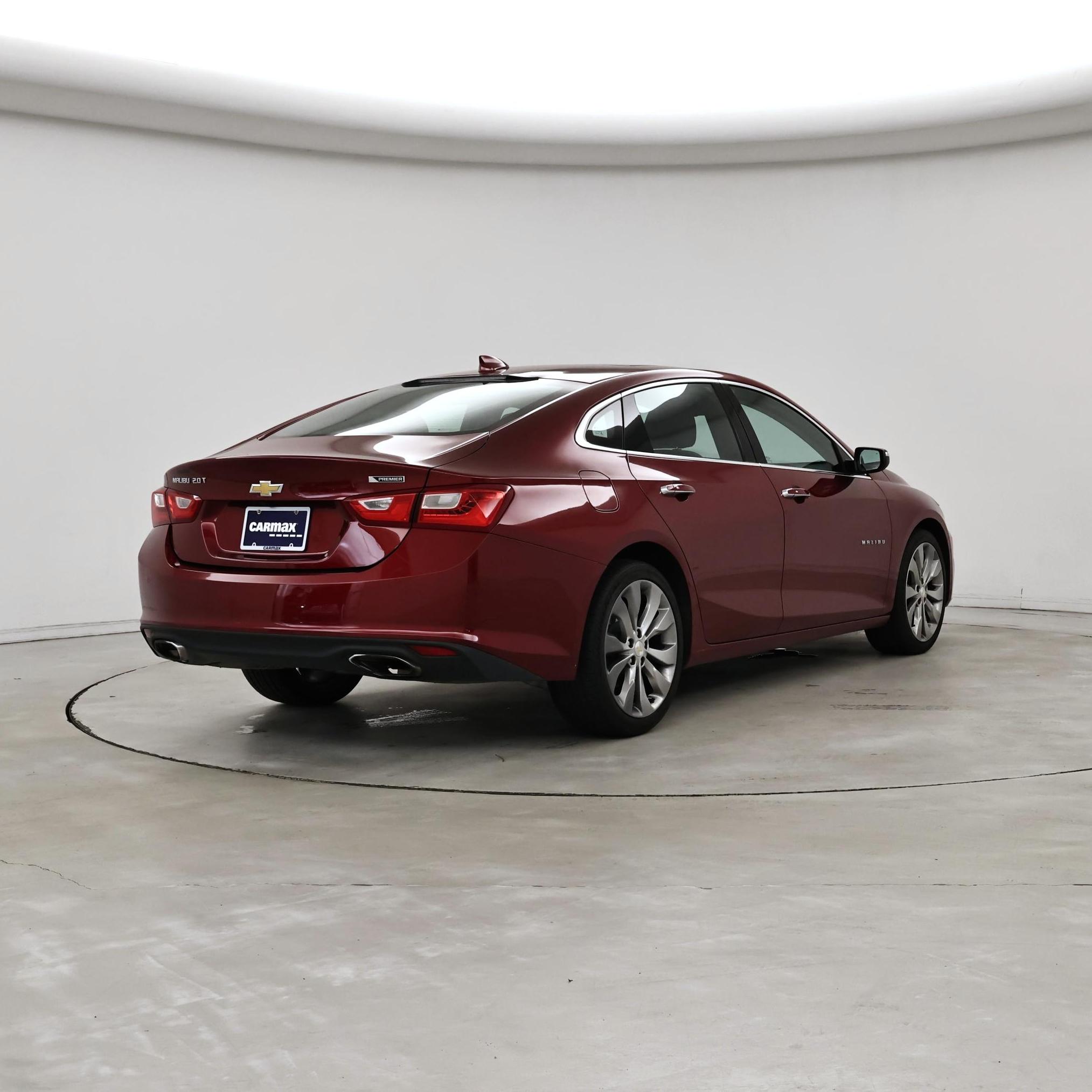 Thumbnail: 2017 Chevrolet Malibu - 8