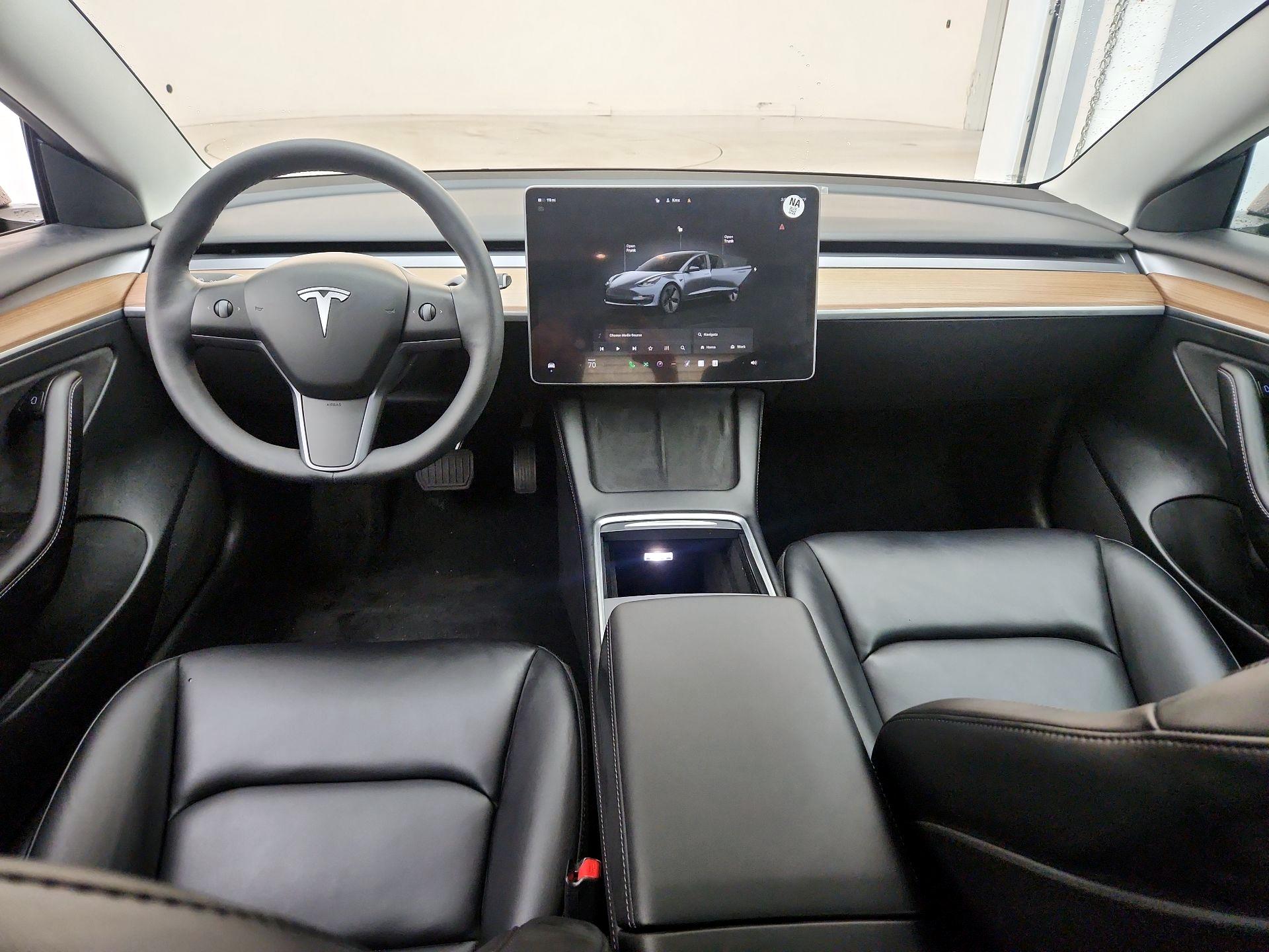 Thumbnail: 2023 Tesla Model 3 - 9