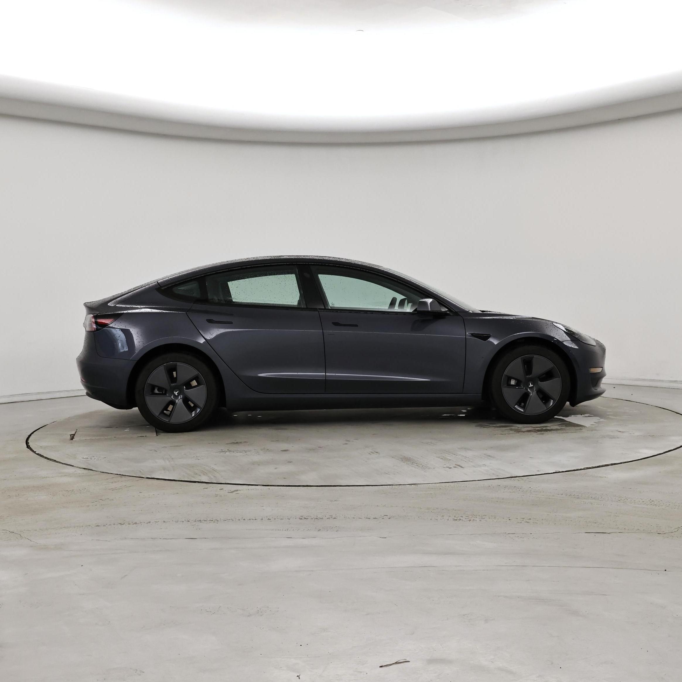 Thumbnail: 2023 Tesla Model 3 - 7