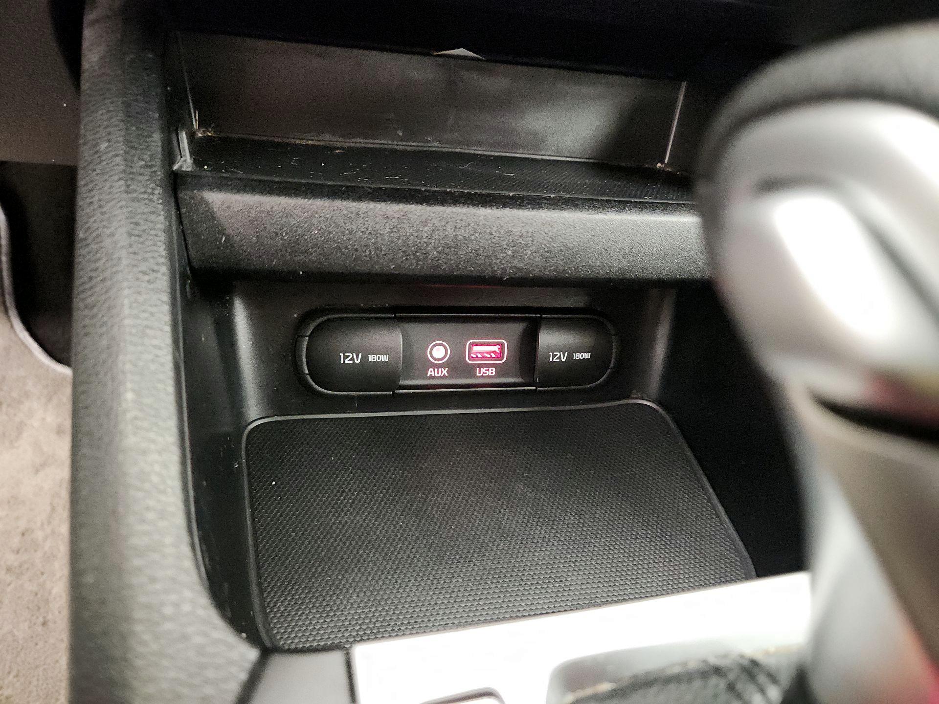 Thumbnail: 2019 Kia Forte - 16