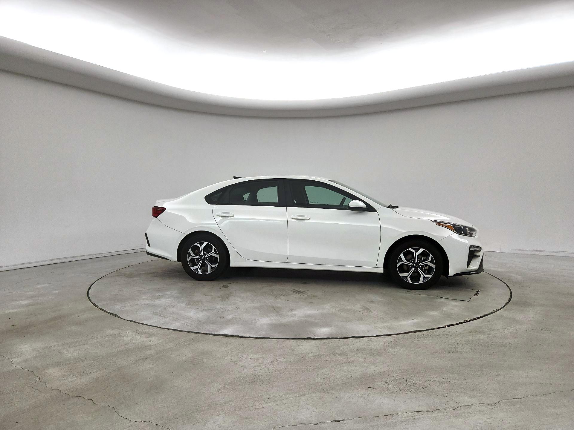 Thumbnail: 2019 Kia Forte - 4