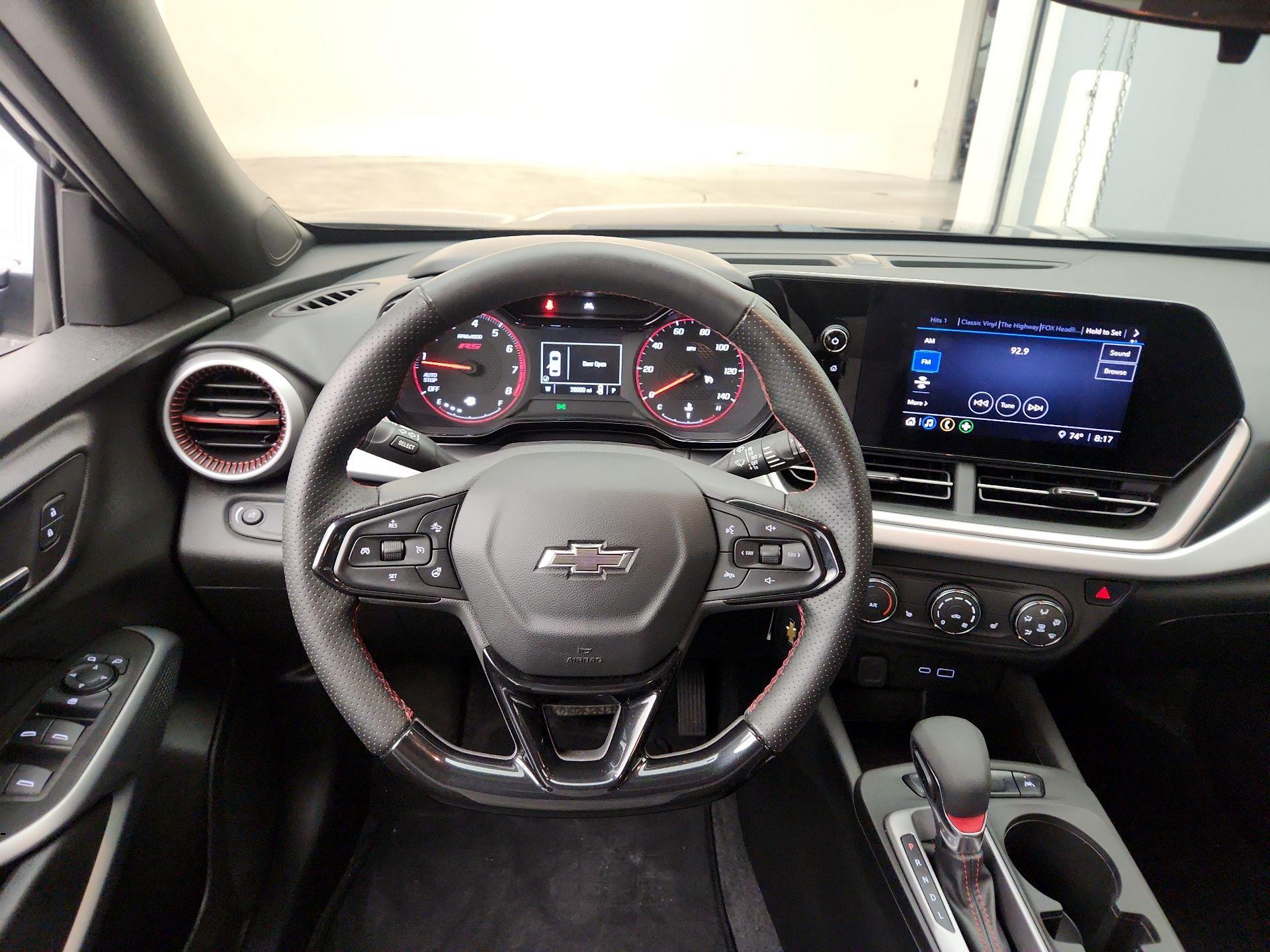 Thumbnail: 2024 Chevrolet Trax - 10