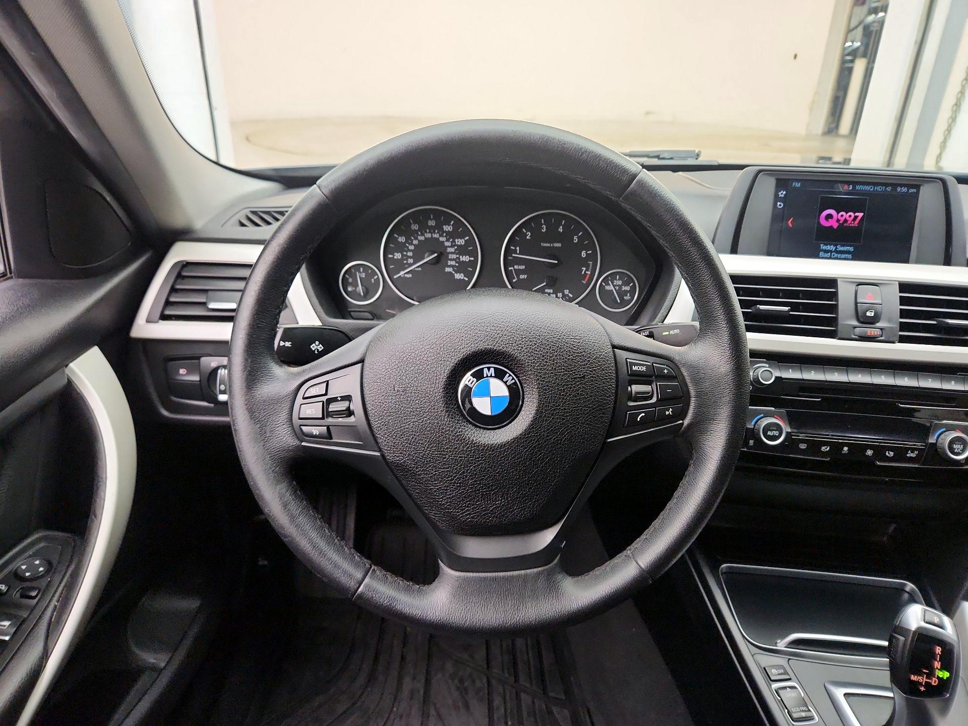 Thumbnail: 2018 BMW 3 Series - 10