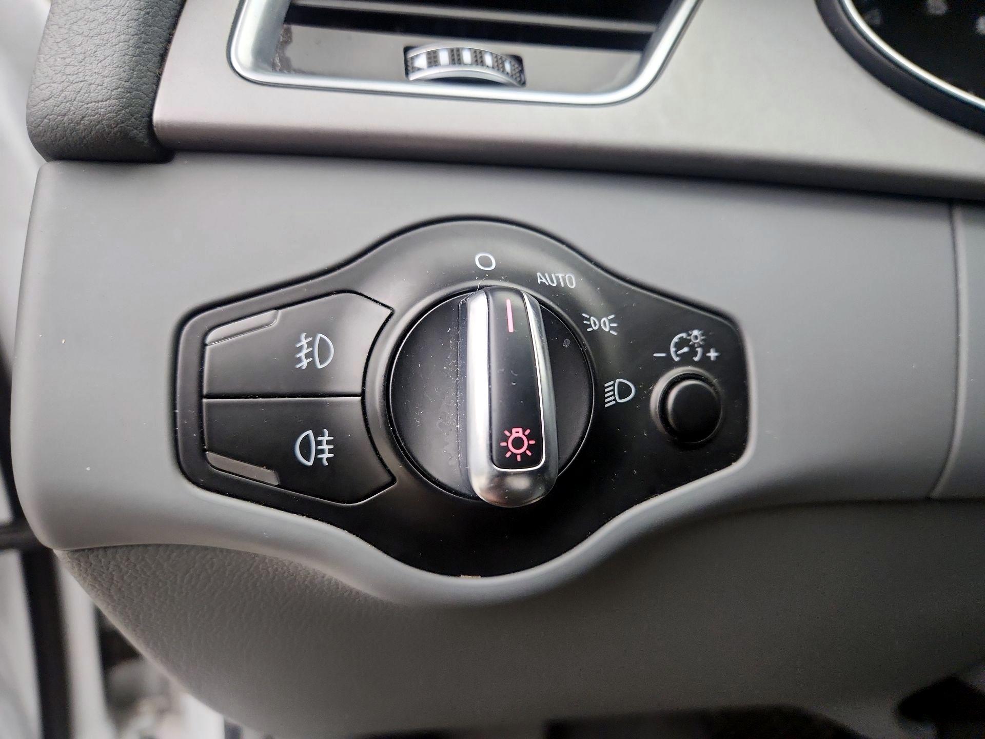 Thumbnail: 2014 Audi A4 - 13