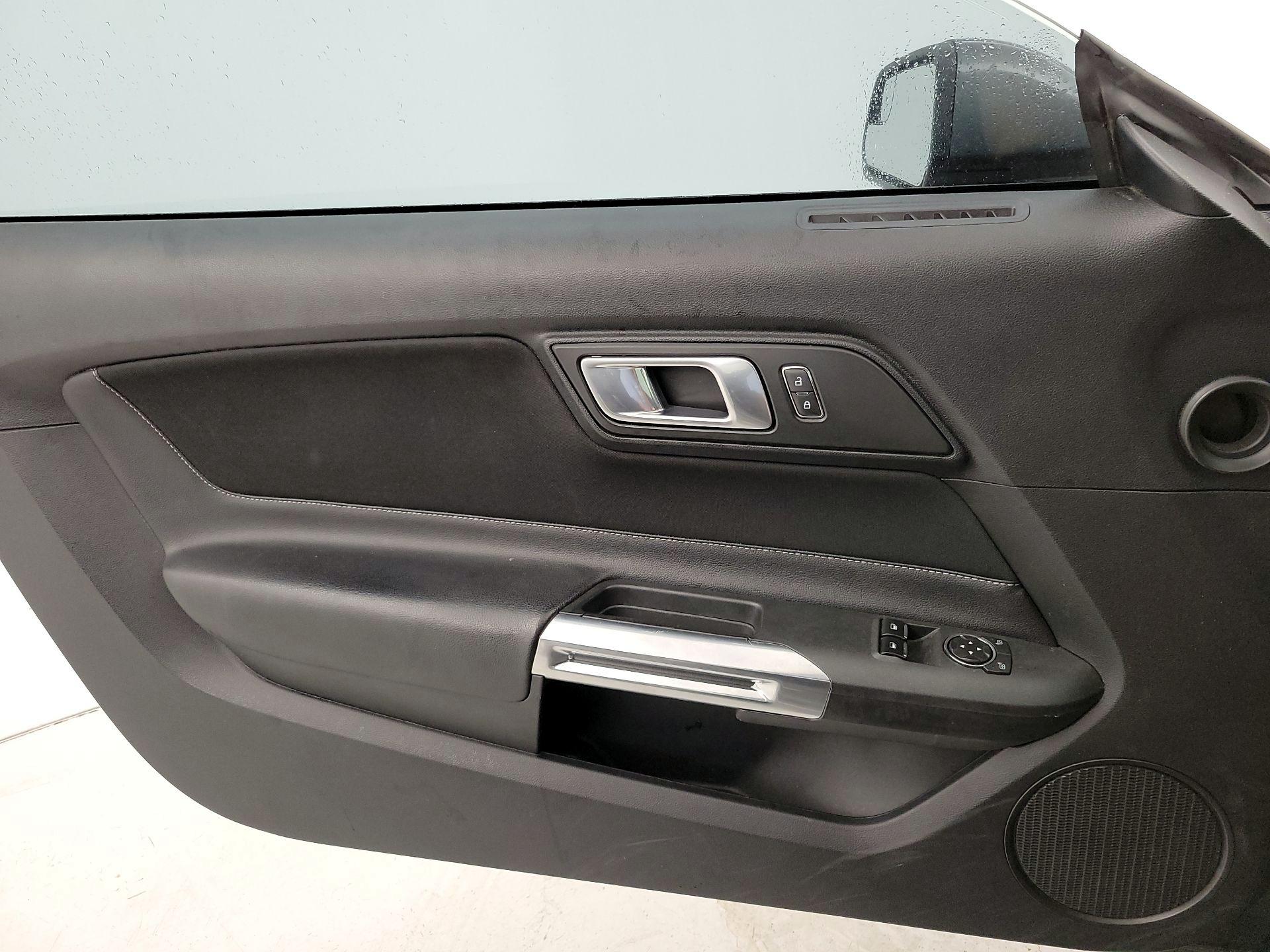 Thumbnail: 2020 Ford Mustang - 12