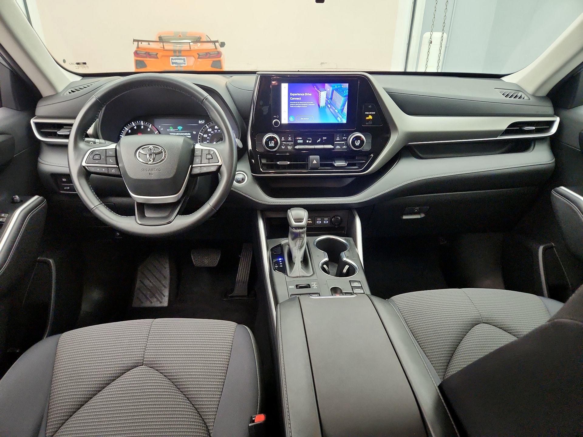 Thumbnail: 2024 Toyota Highlander - 9