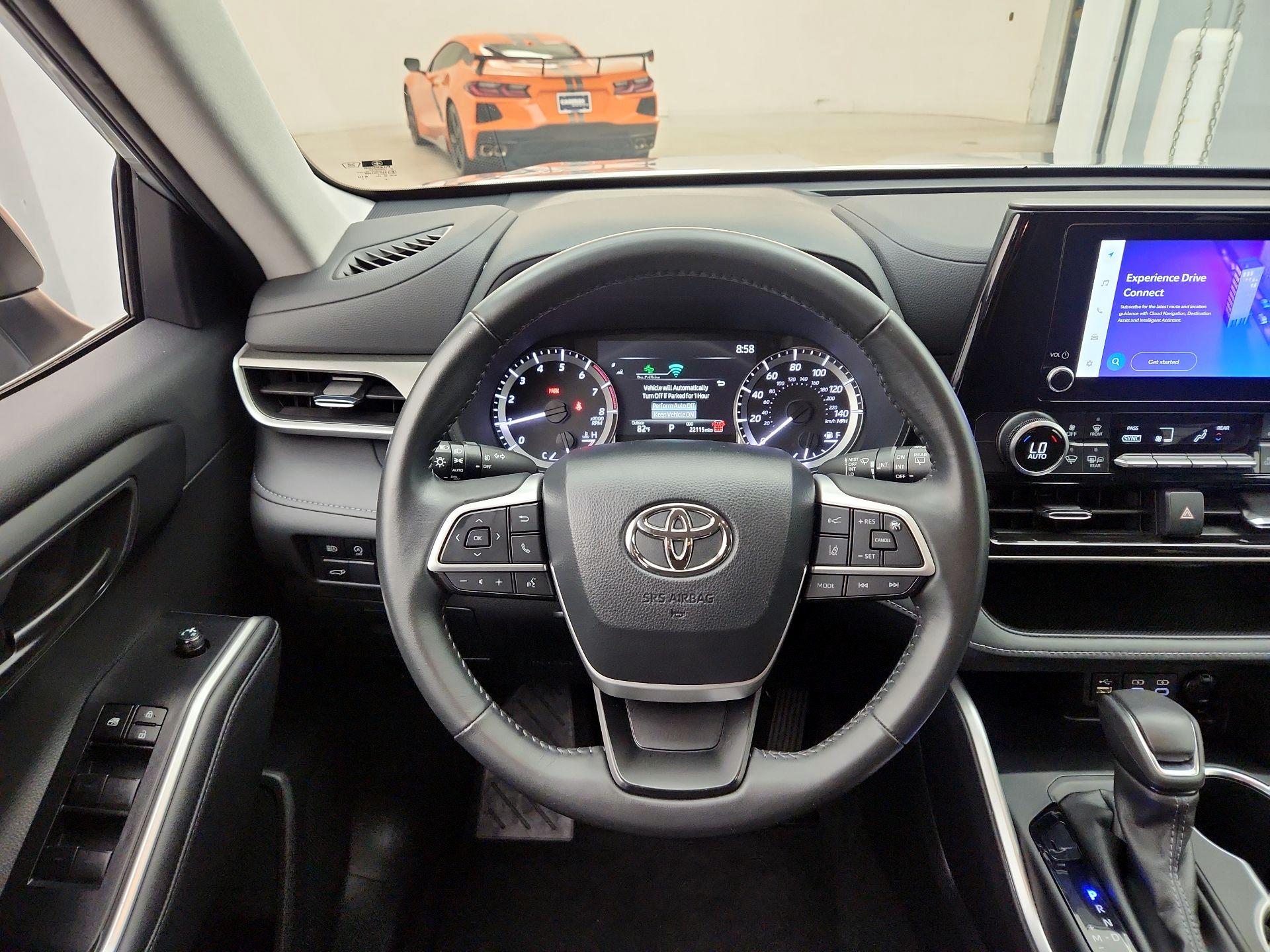 Thumbnail: 2024 Toyota Highlander - 10
