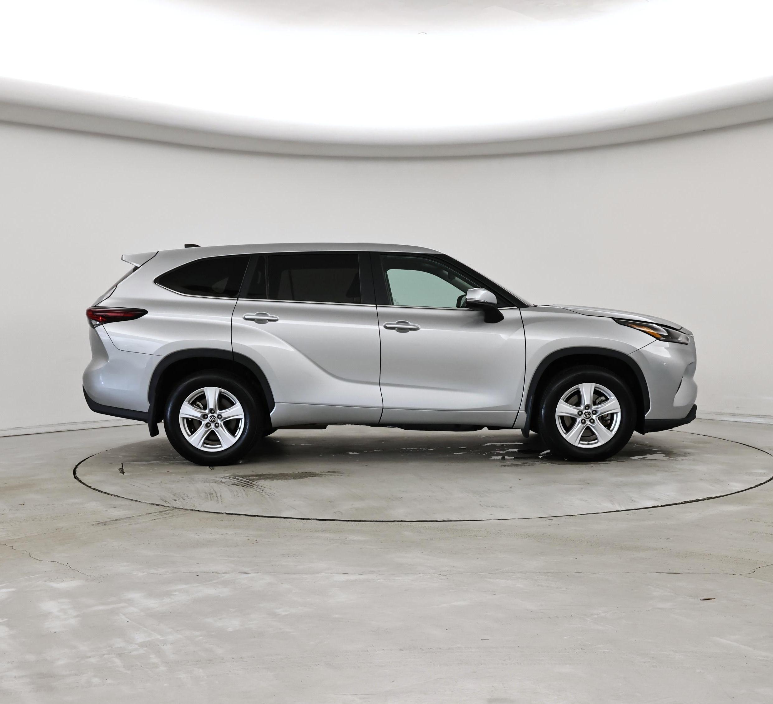 Thumbnail: 2024 Toyota Highlander - 7