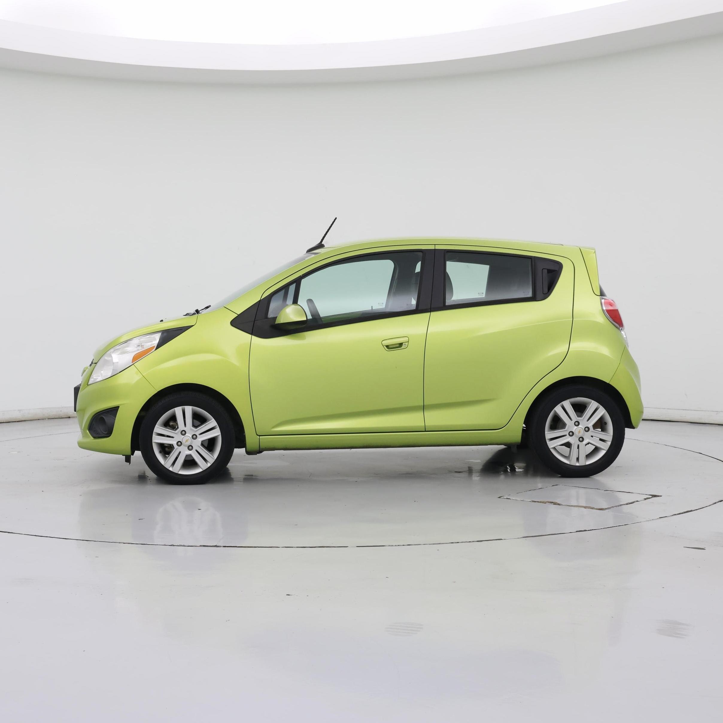 Thumbnail: 2013 Chevrolet Spark - 3