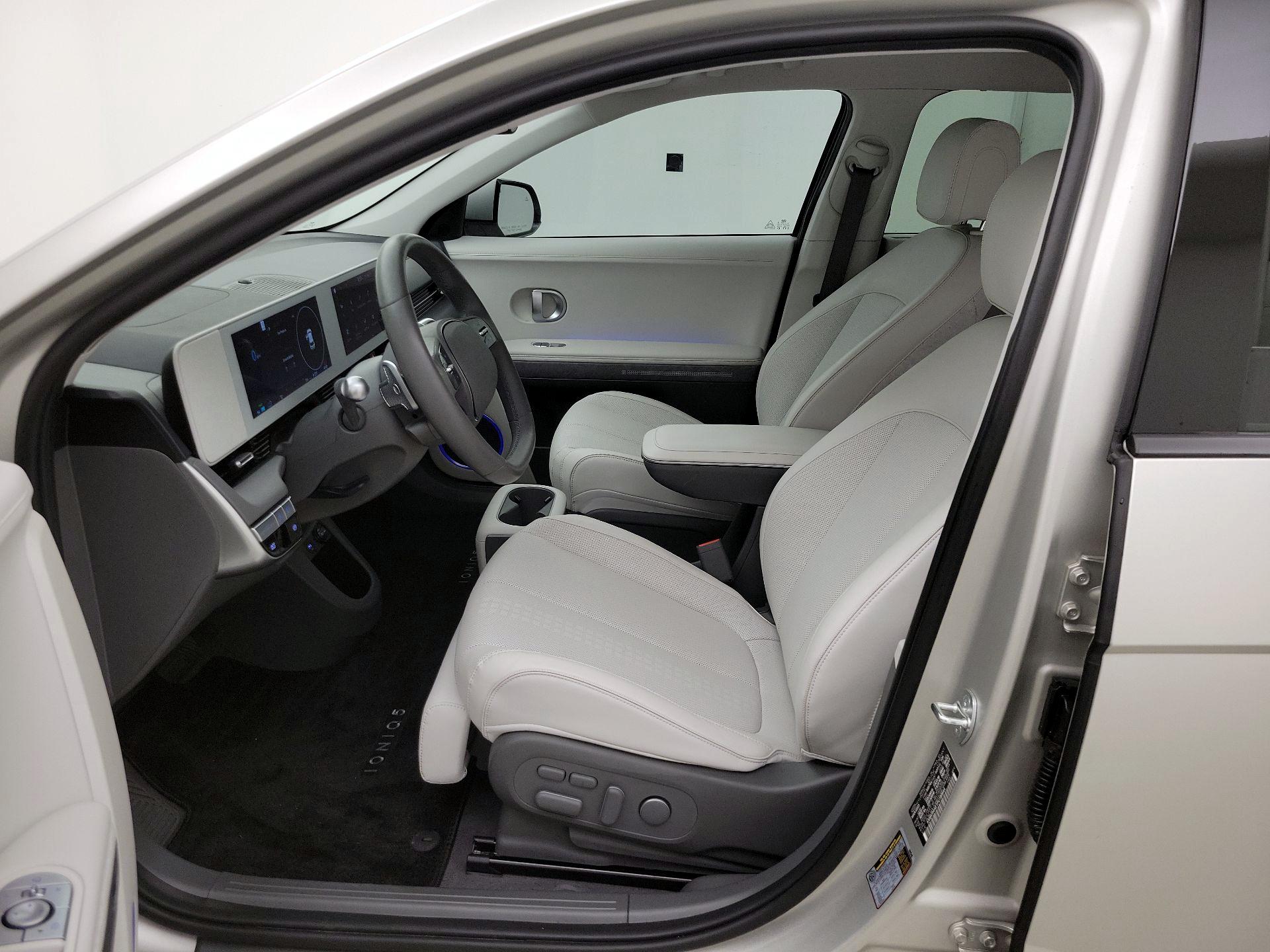 Thumbnail: 2023 Hyundai Ioniq 5 - 11