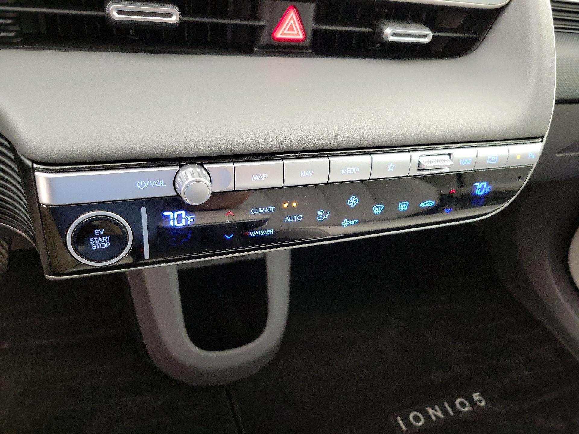 Thumbnail: 2023 Hyundai Ioniq 5 - 17