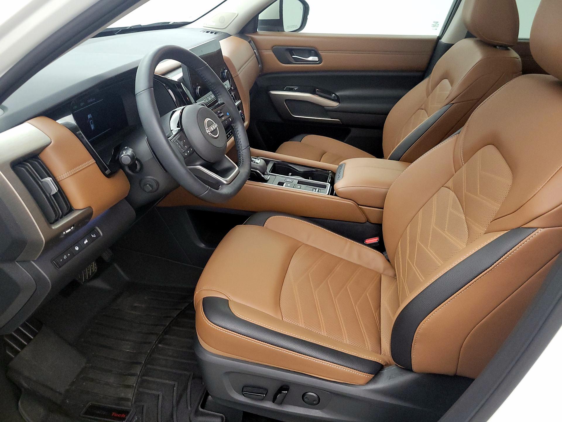 Thumbnail: 2024 Nissan Pathfinder - 11