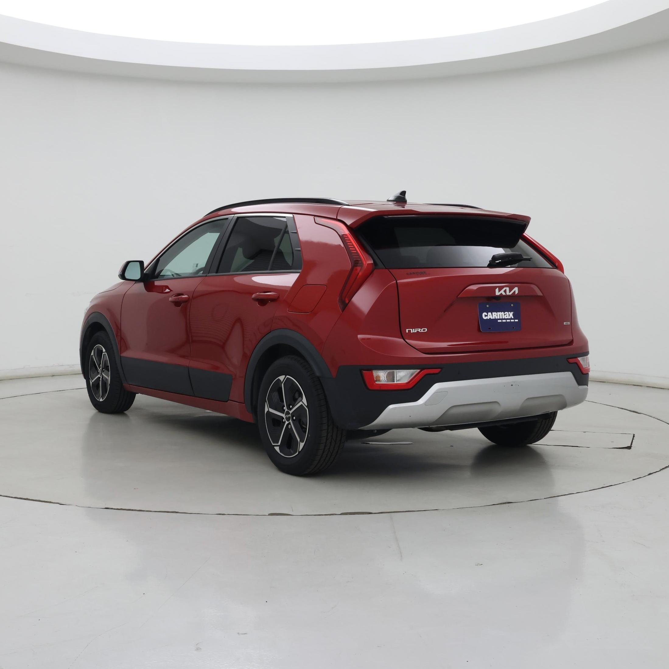 Thumbnail: 2023 Kia Niro - 2