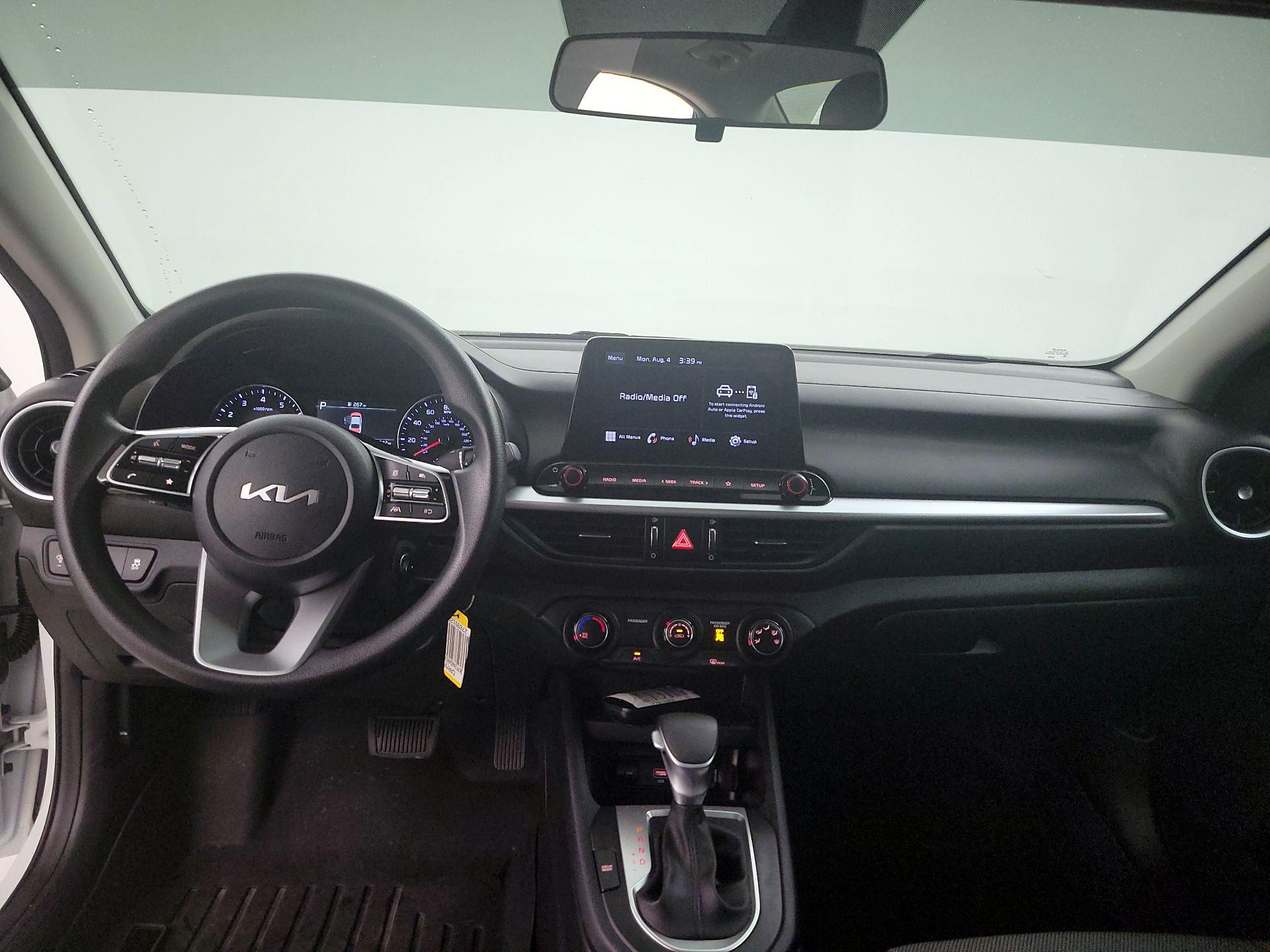 Thumbnail: 2024 Kia Forte - 8