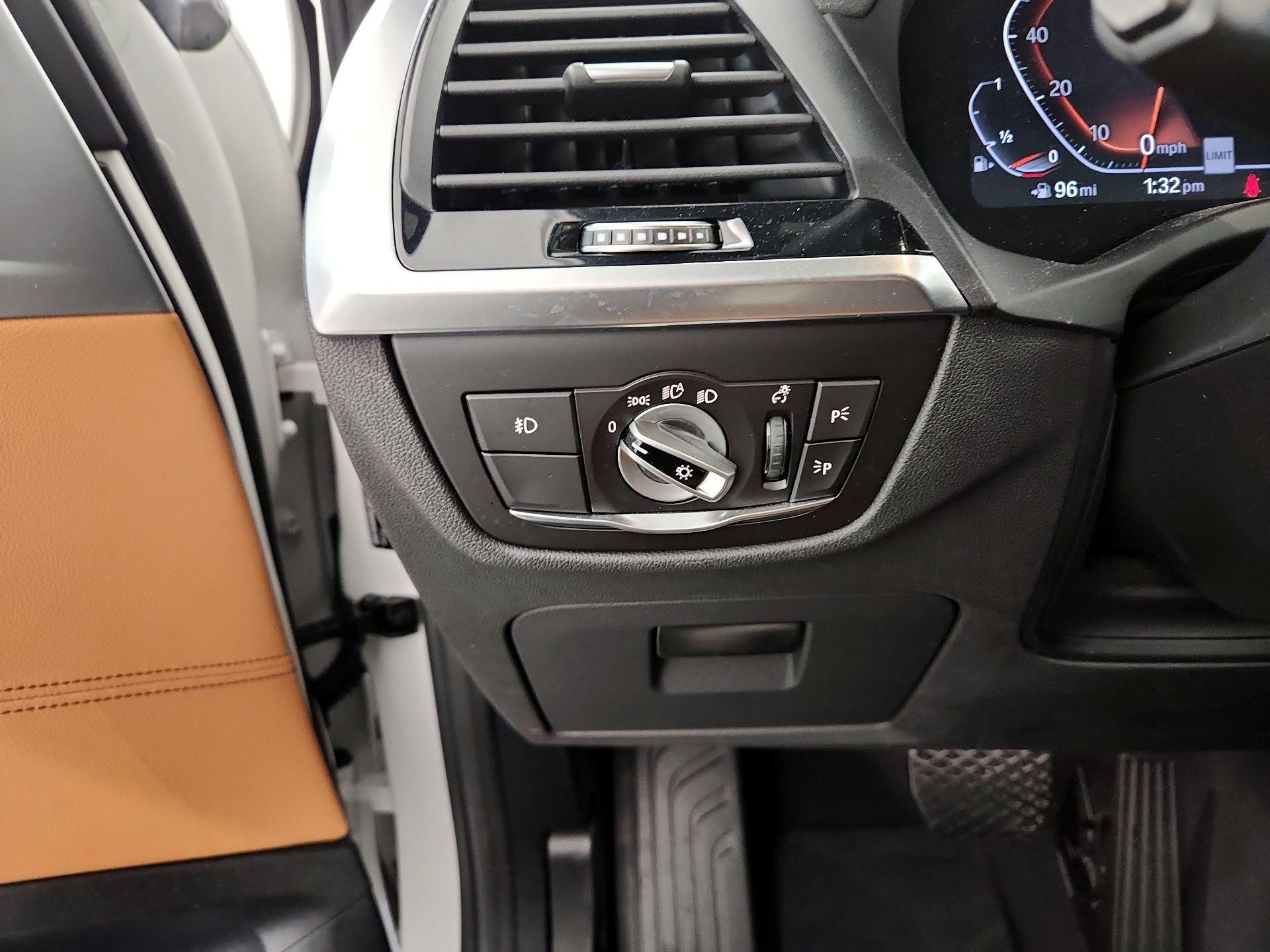 Thumbnail: 2021 BMW X3 - 13