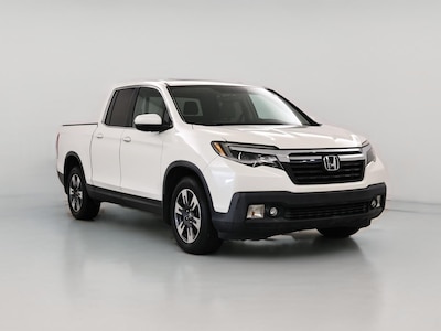 White 2019 Honda Ridgeline RTL