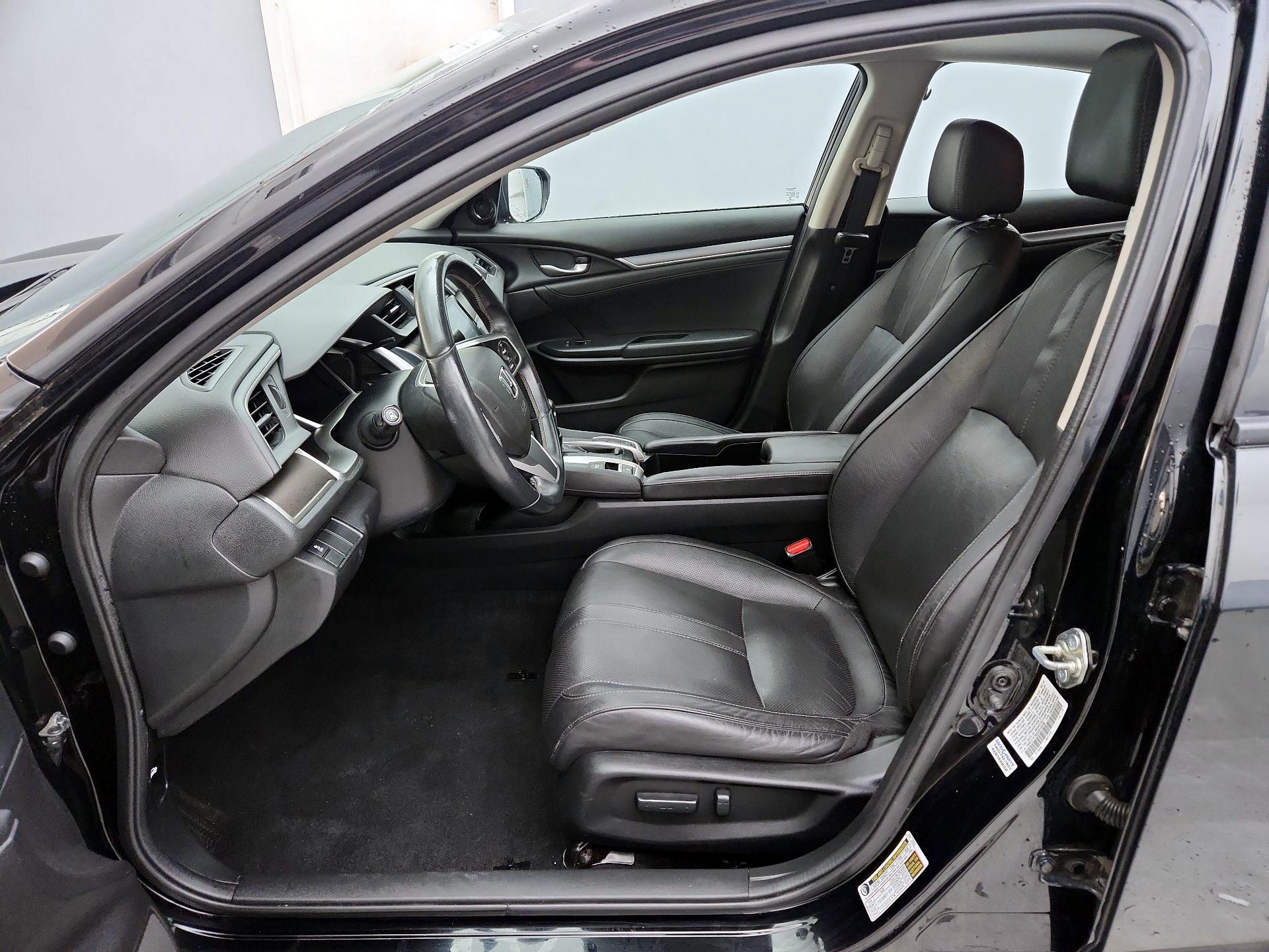 Thumbnail: 2016 Honda Civic - 11
