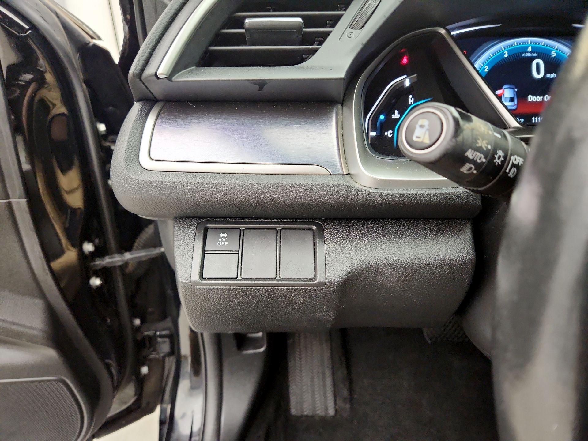 Thumbnail: 2016 Honda Civic - 13