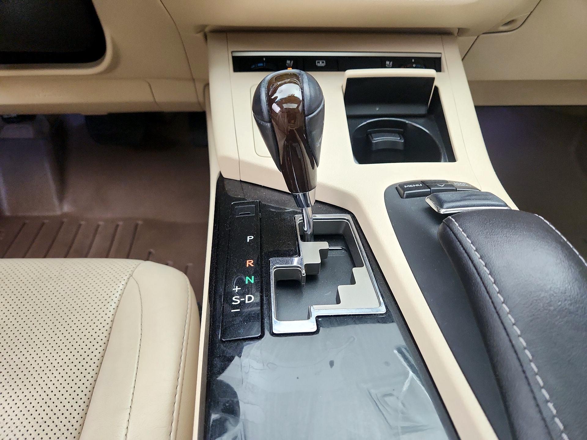Thumbnail: 2014 Lexus ES - 17
