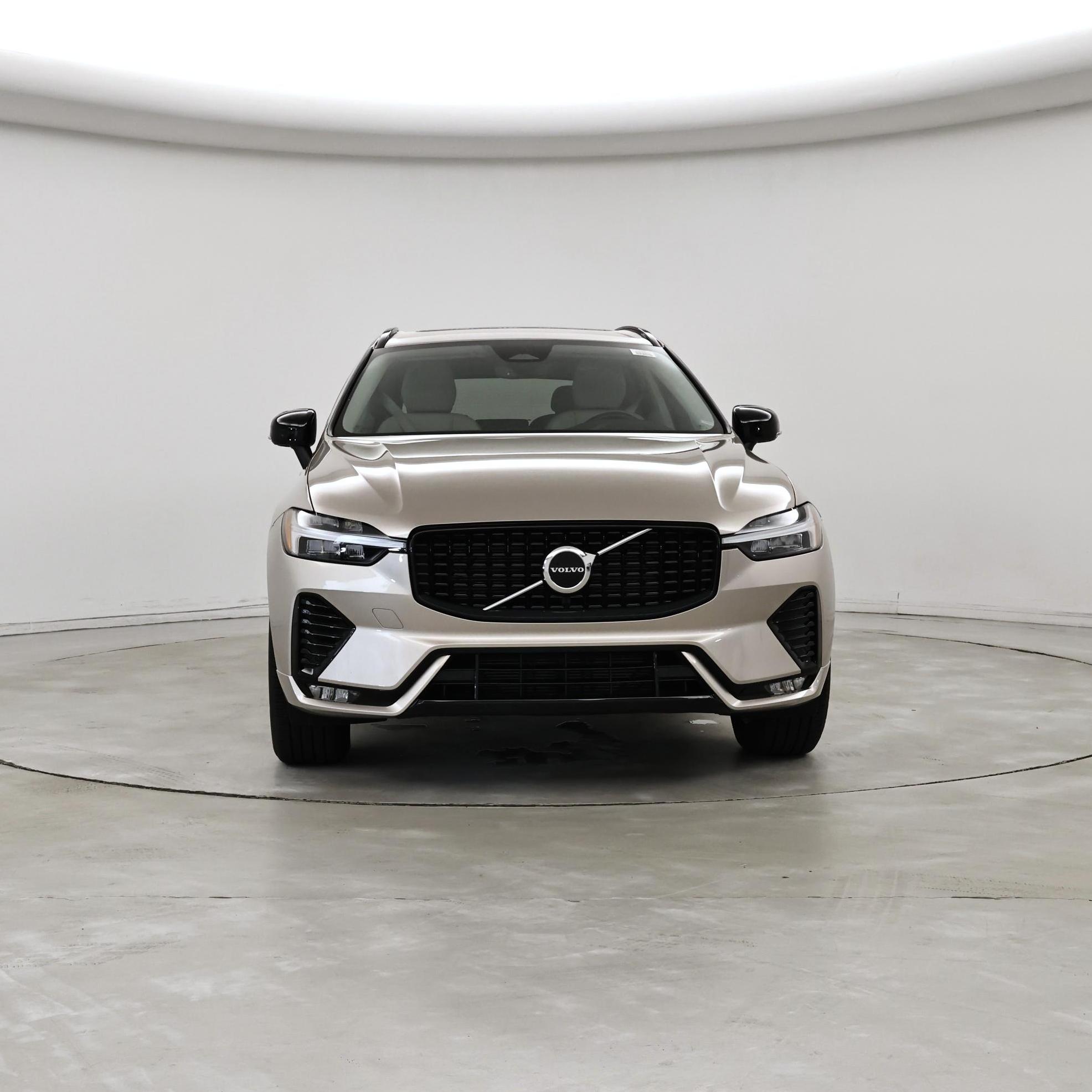 Thumbnail: 2025 Volvo XC60 - 5