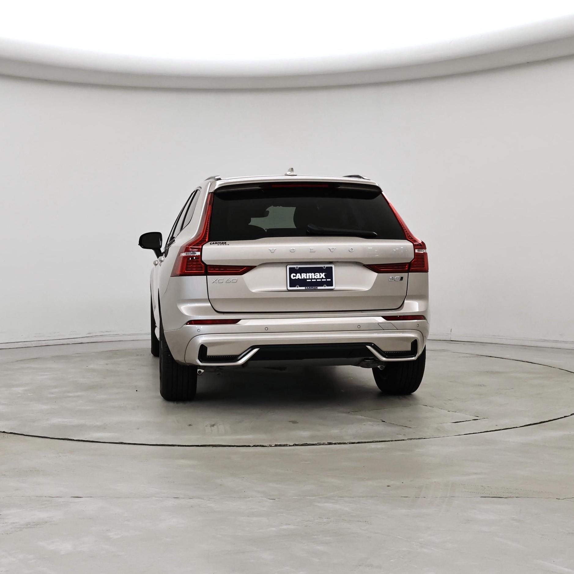 Thumbnail: 2025 Volvo XC60 - 6