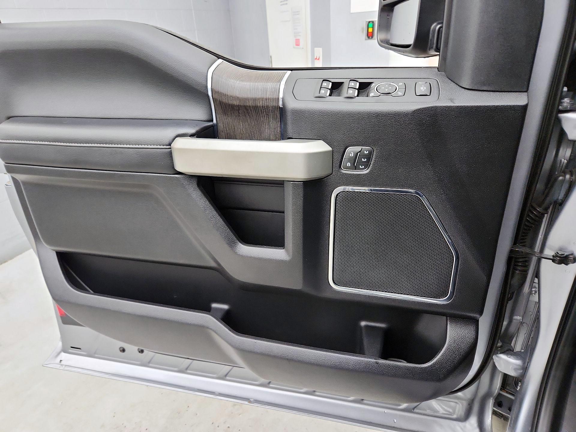 Thumbnail: 2021 Ford F-250 - 12