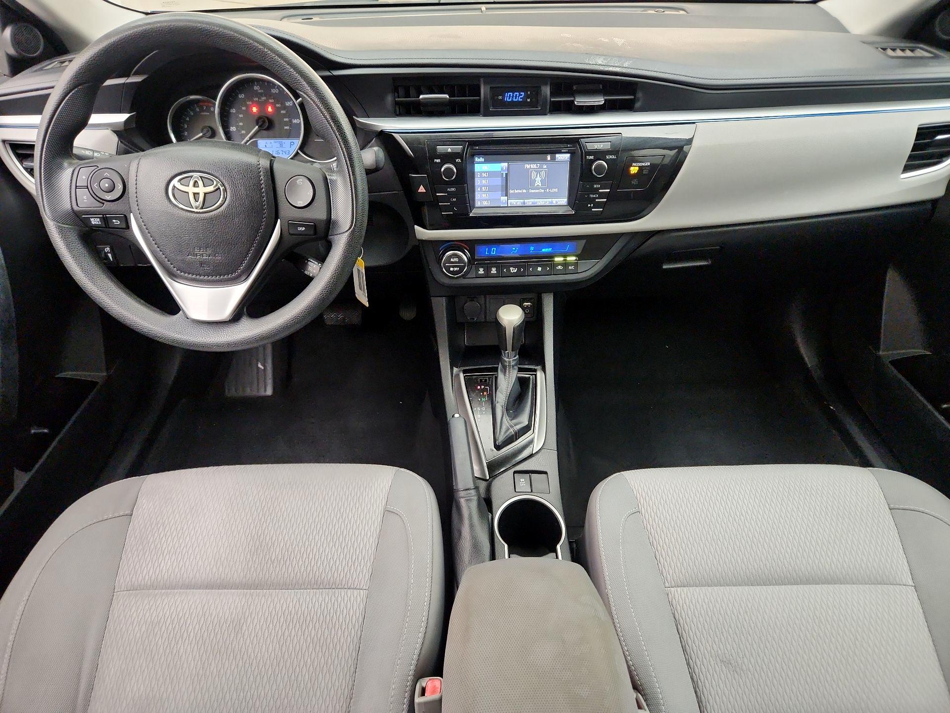 Thumbnail: 2015 Toyota Corolla - 9