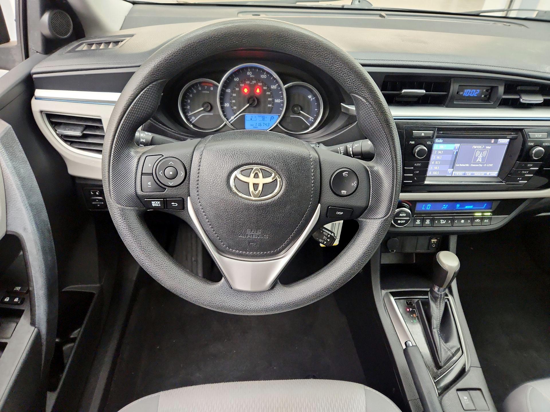 Thumbnail: 2015 Toyota Corolla - 10