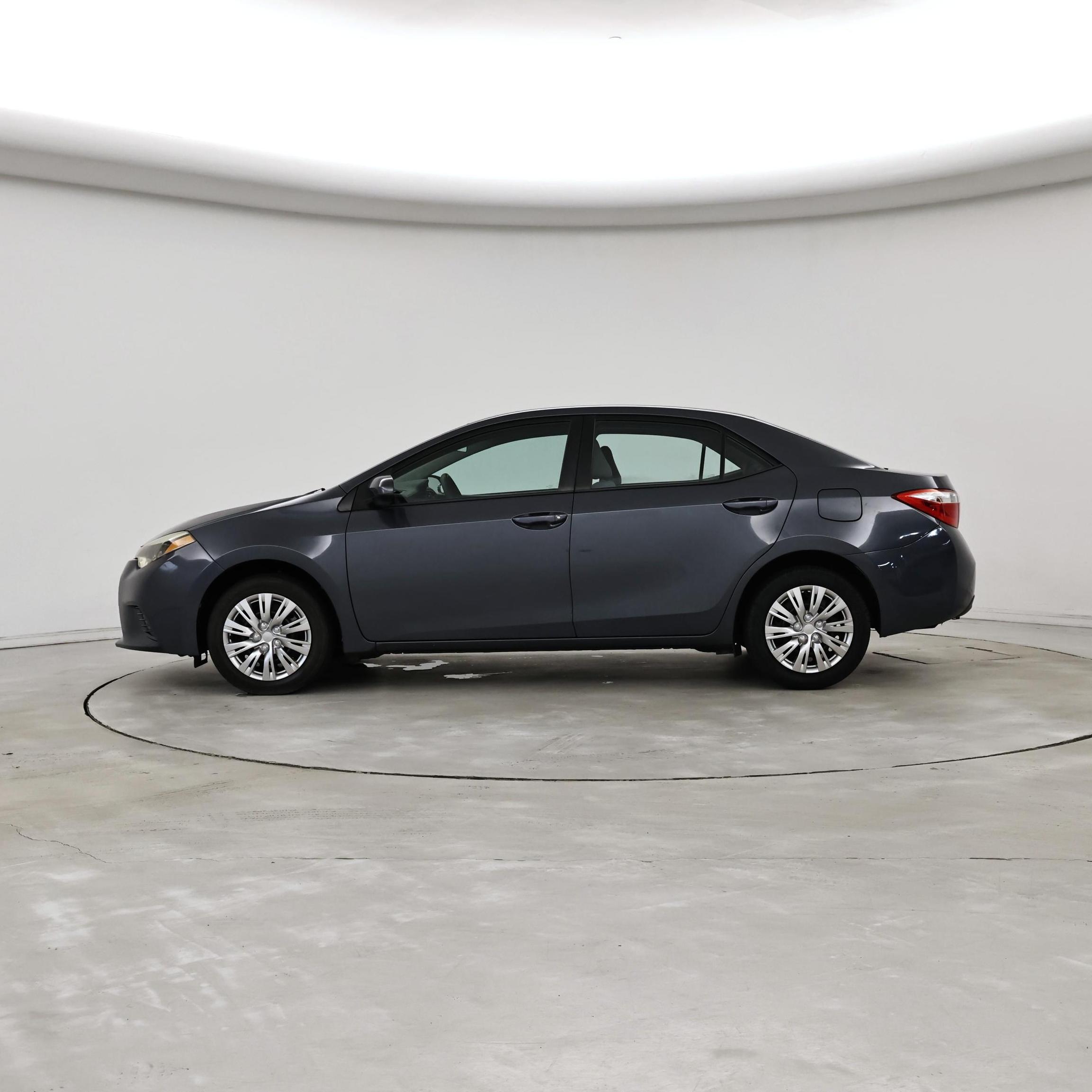 Thumbnail: 2015 Toyota Corolla - 3