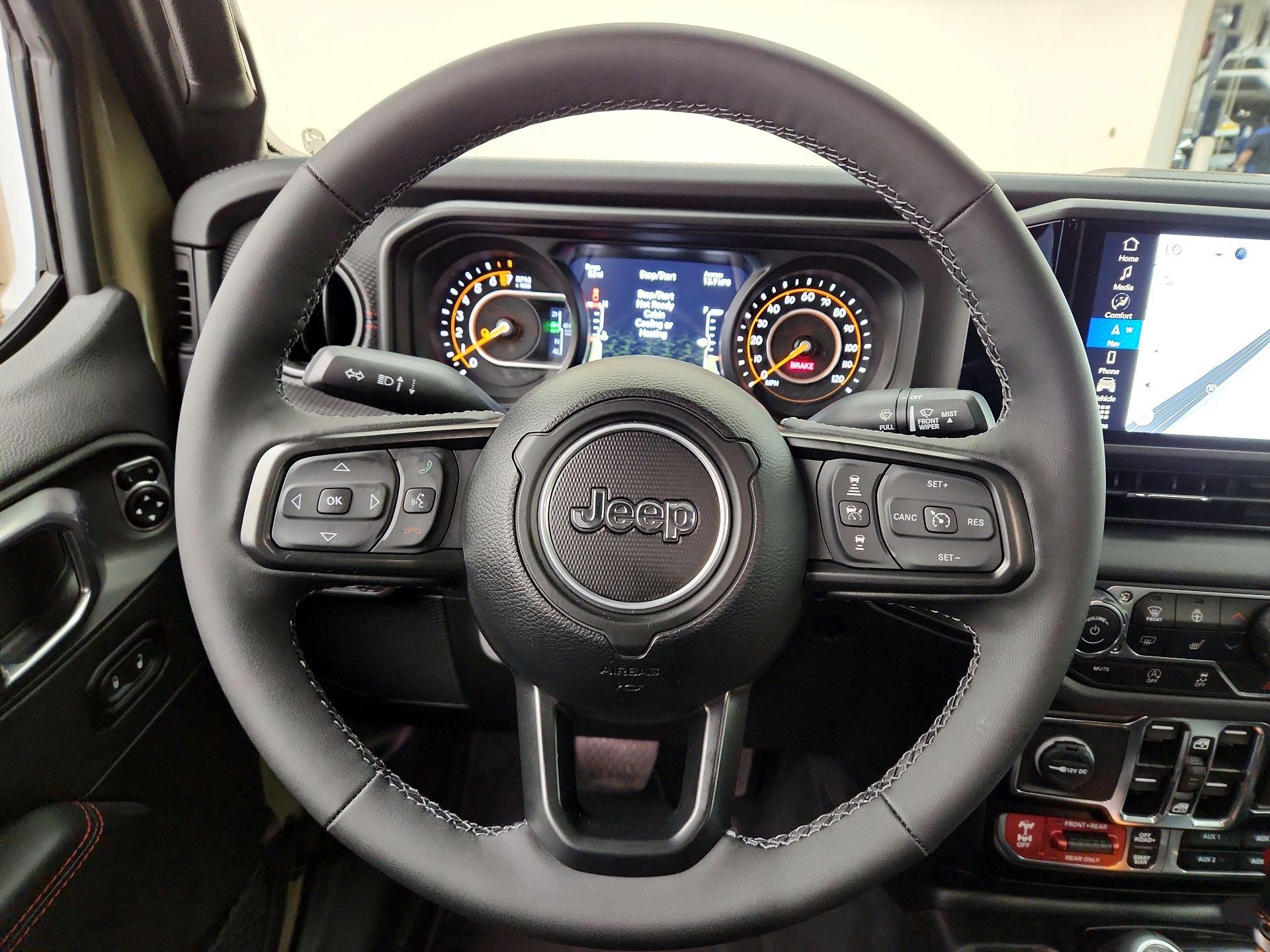 Thumbnail: 2025 Jeep Gladiator - 10