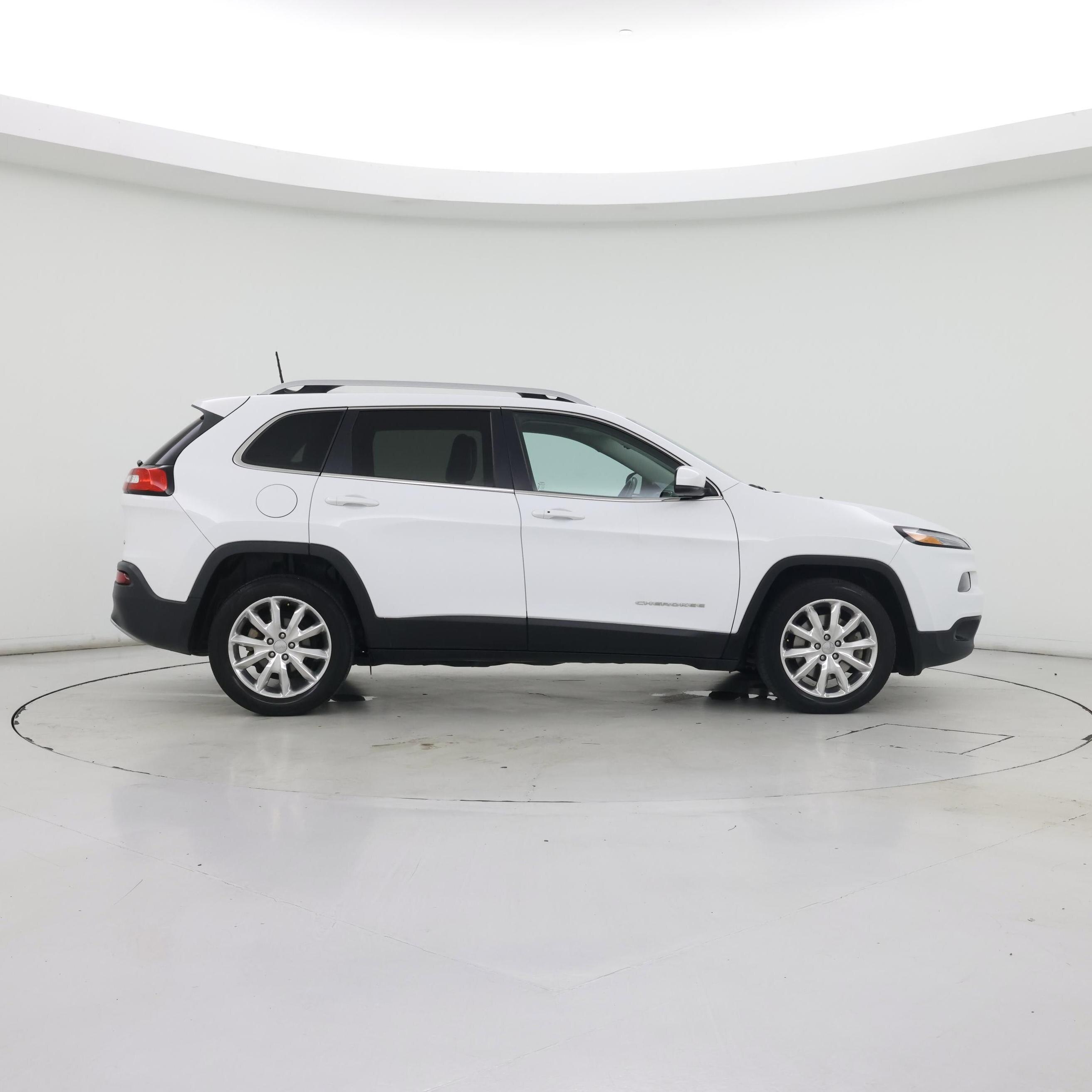 Thumbnail: 2017 Jeep Cherokee - 7
