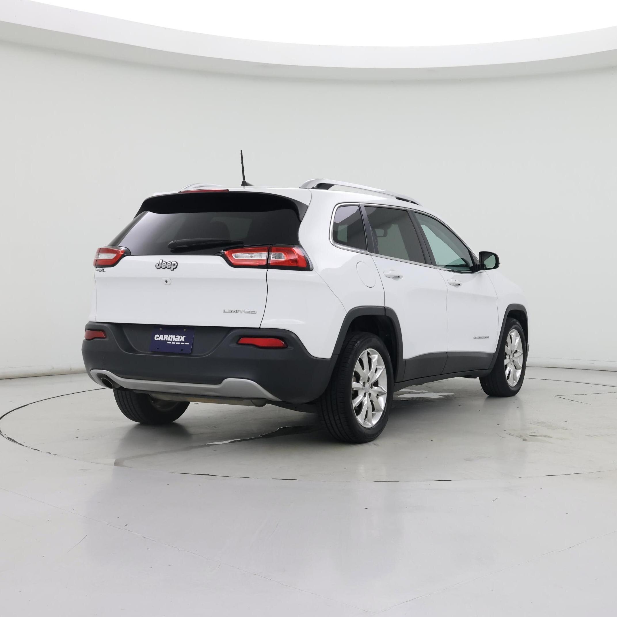 Thumbnail: 2017 Jeep Cherokee - 8
