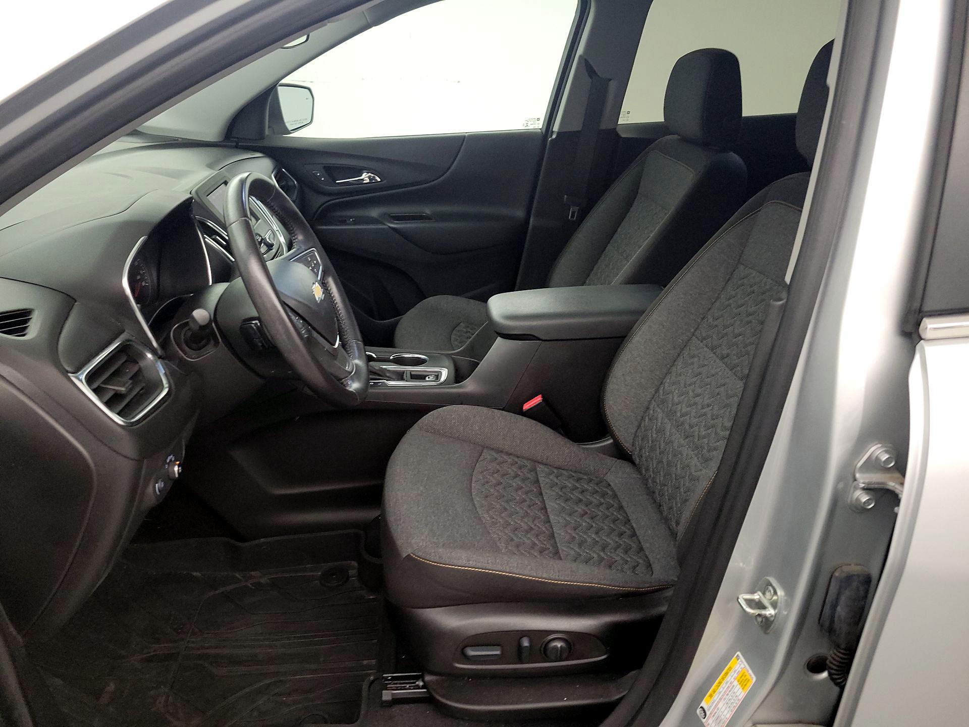 Thumbnail: 2022 Chevrolet Equinox - 11