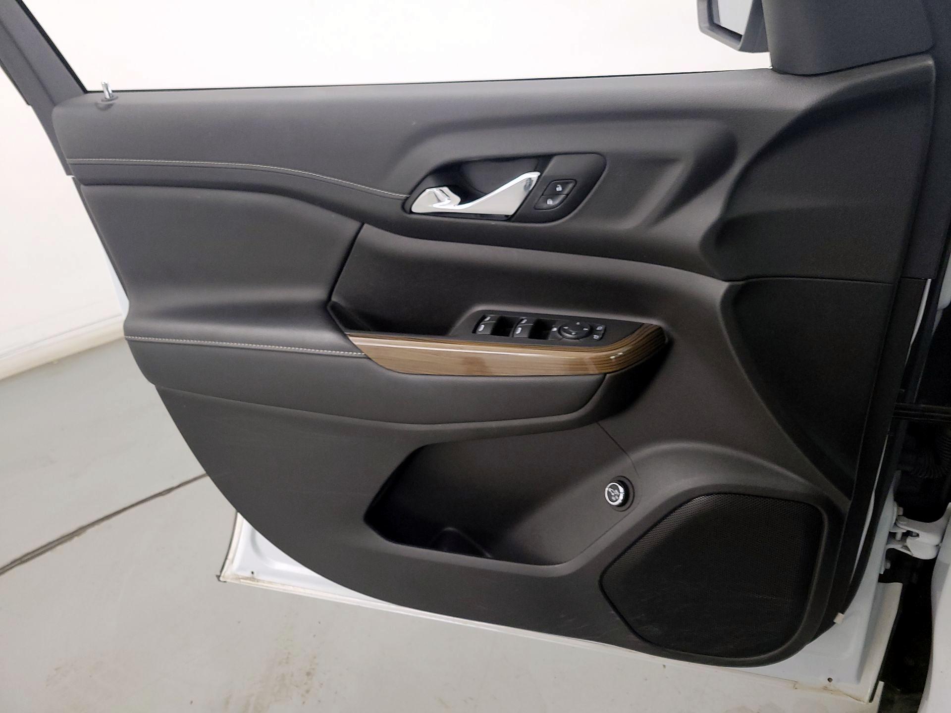 Thumbnail: 2022 GMC Acadia - 12