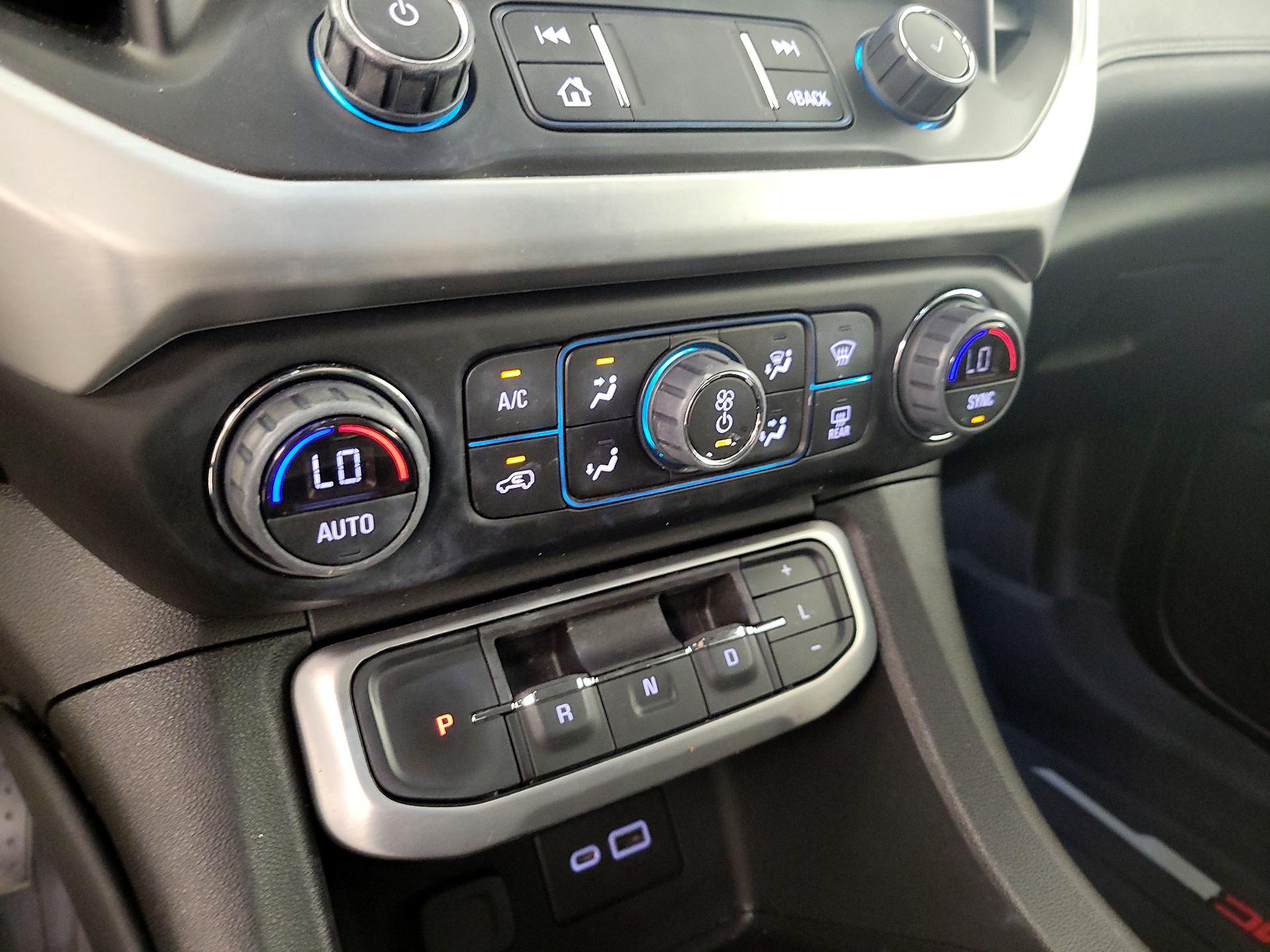 Thumbnail: 2022 GMC Acadia - 16