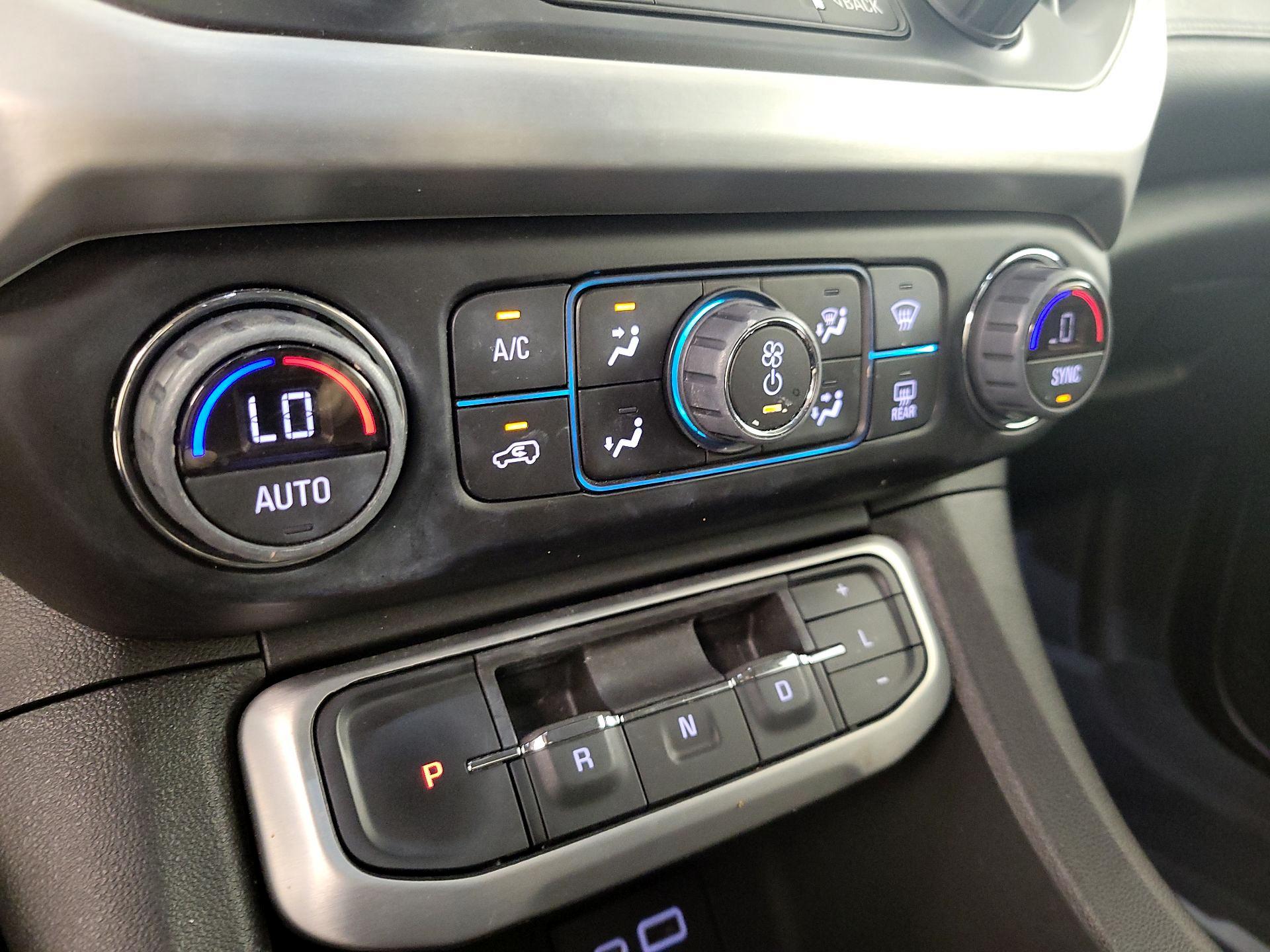 Thumbnail: 2022 GMC Acadia - 17