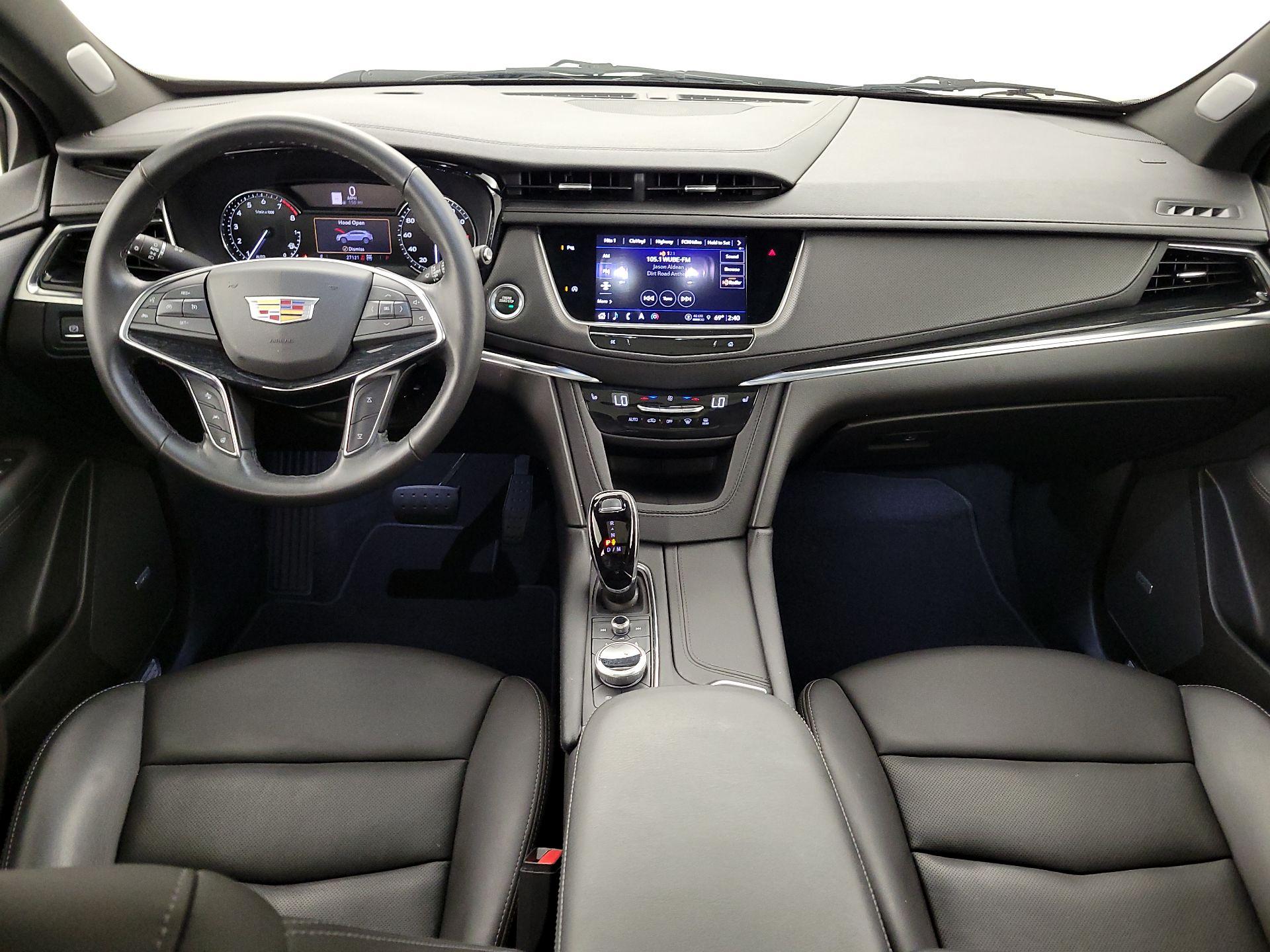 Thumbnail: 2023 Cadillac XT5 - 9