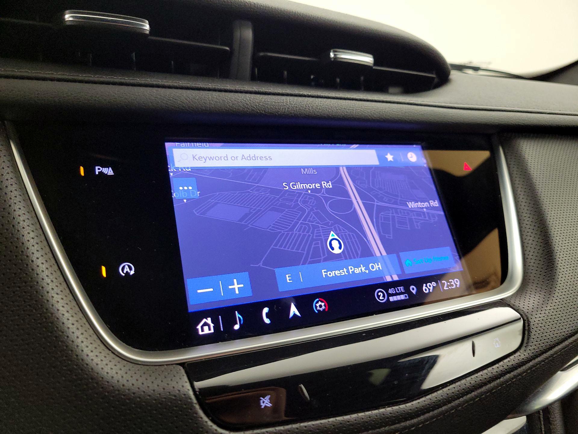 Thumbnail: 2023 Cadillac XT5 - 14