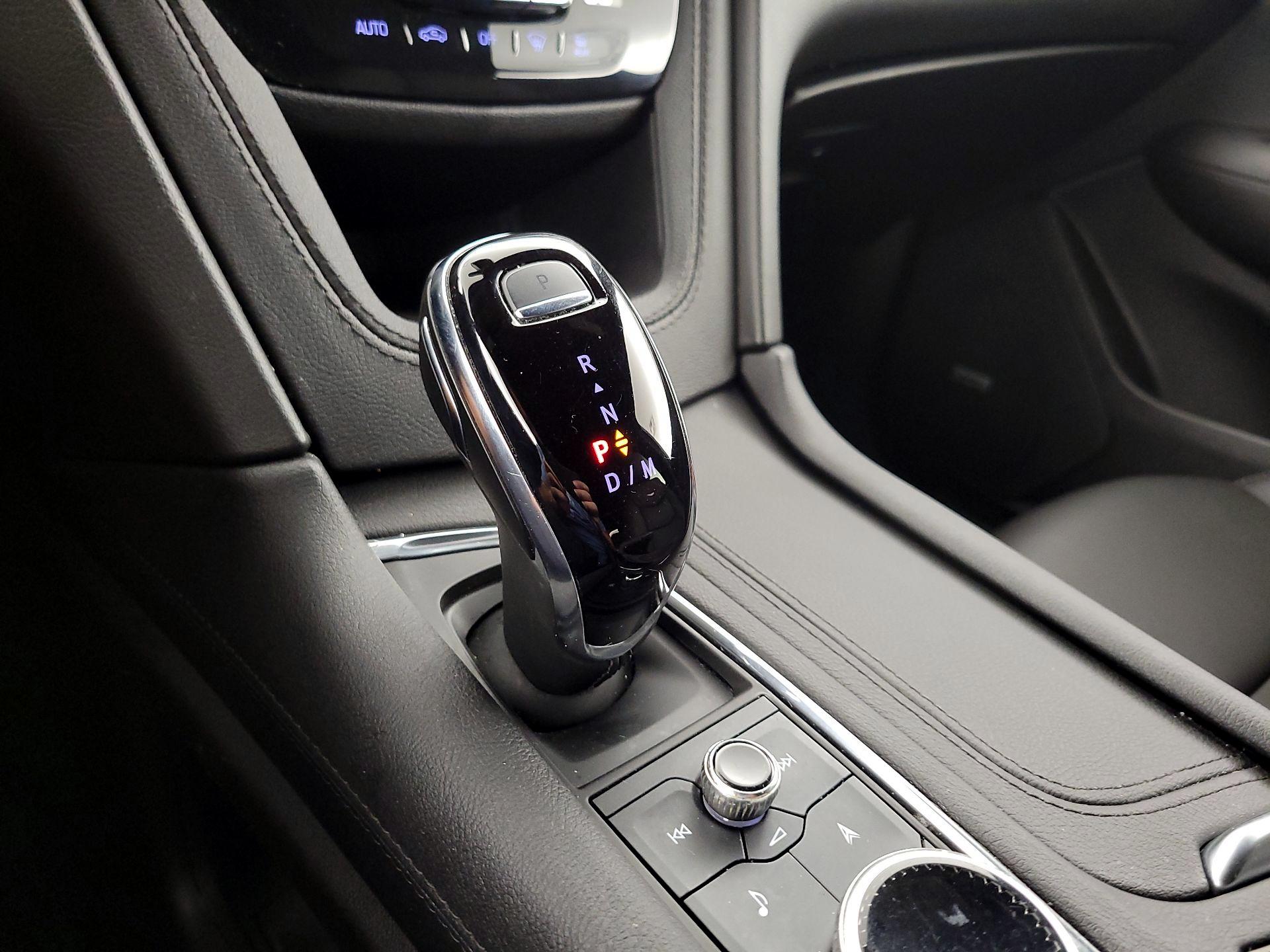 Thumbnail: 2023 Cadillac XT5 - 18