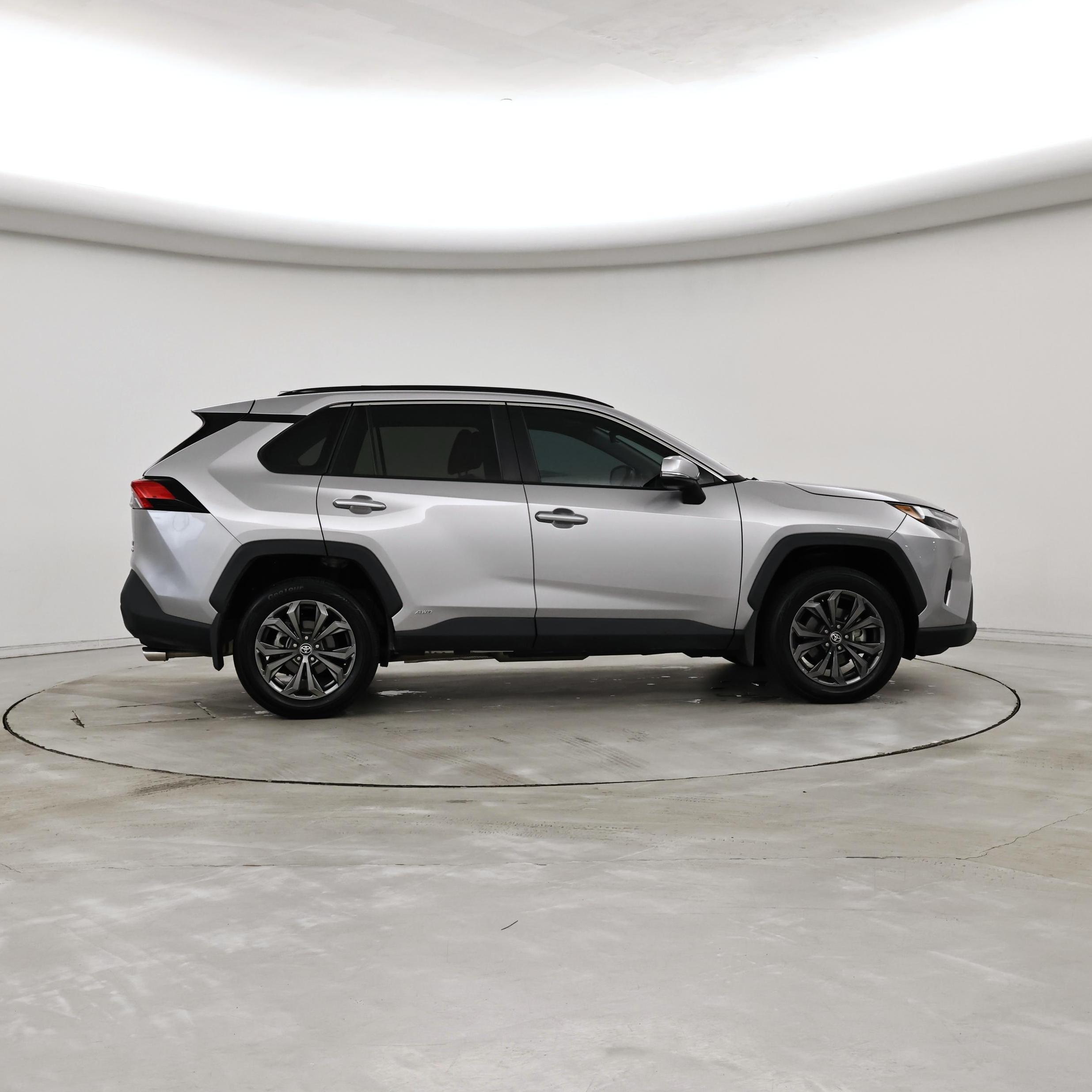 Thumbnail: 2022 Toyota RAV4 - 7