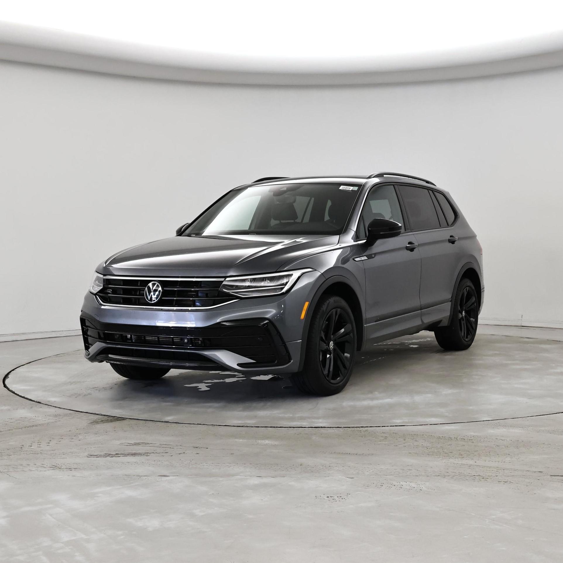 Thumbnail: 2023 Volkswagen Tiguan - 4