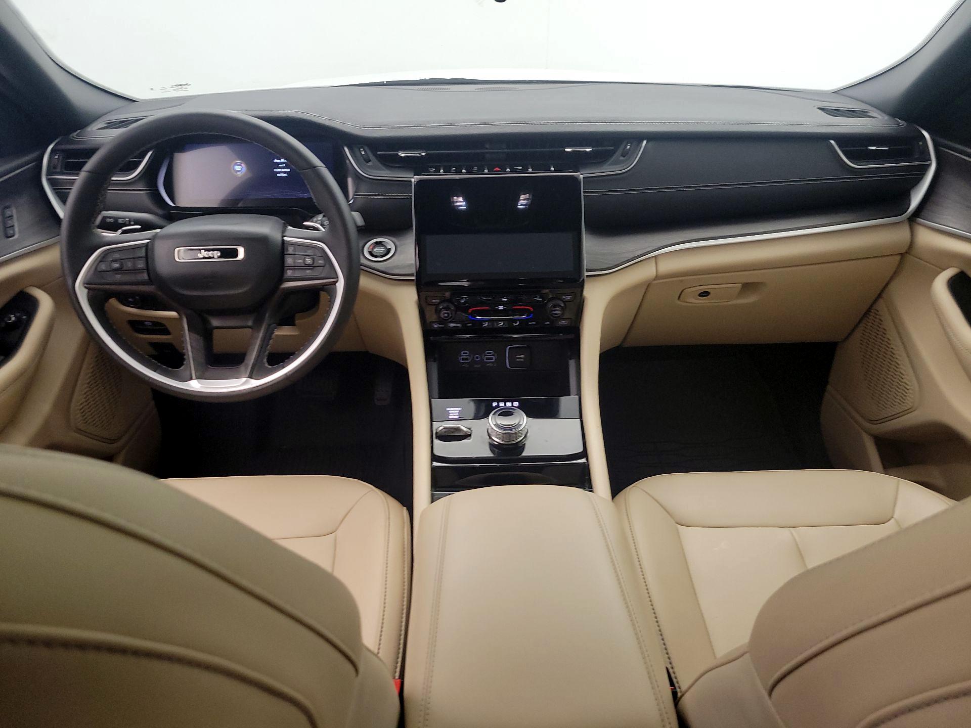 Thumbnail: 2023 Jeep Grand Cherokee L - 9