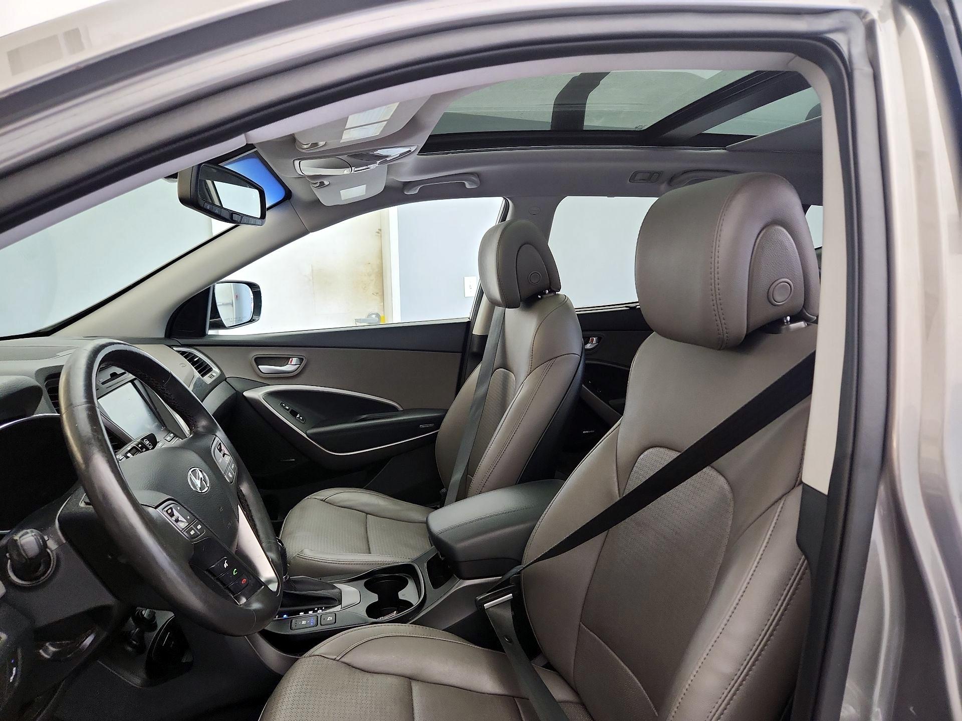 Thumbnail: 2015 Hyundai Santa Fe - 19
