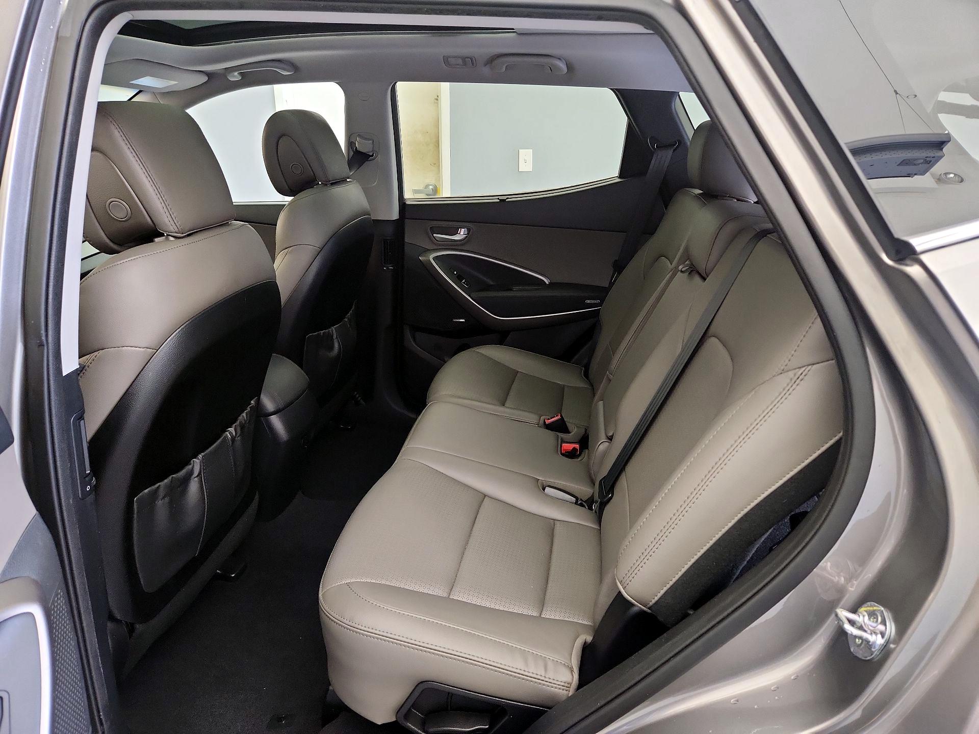 Thumbnail: 2015 Hyundai Santa Fe - 20