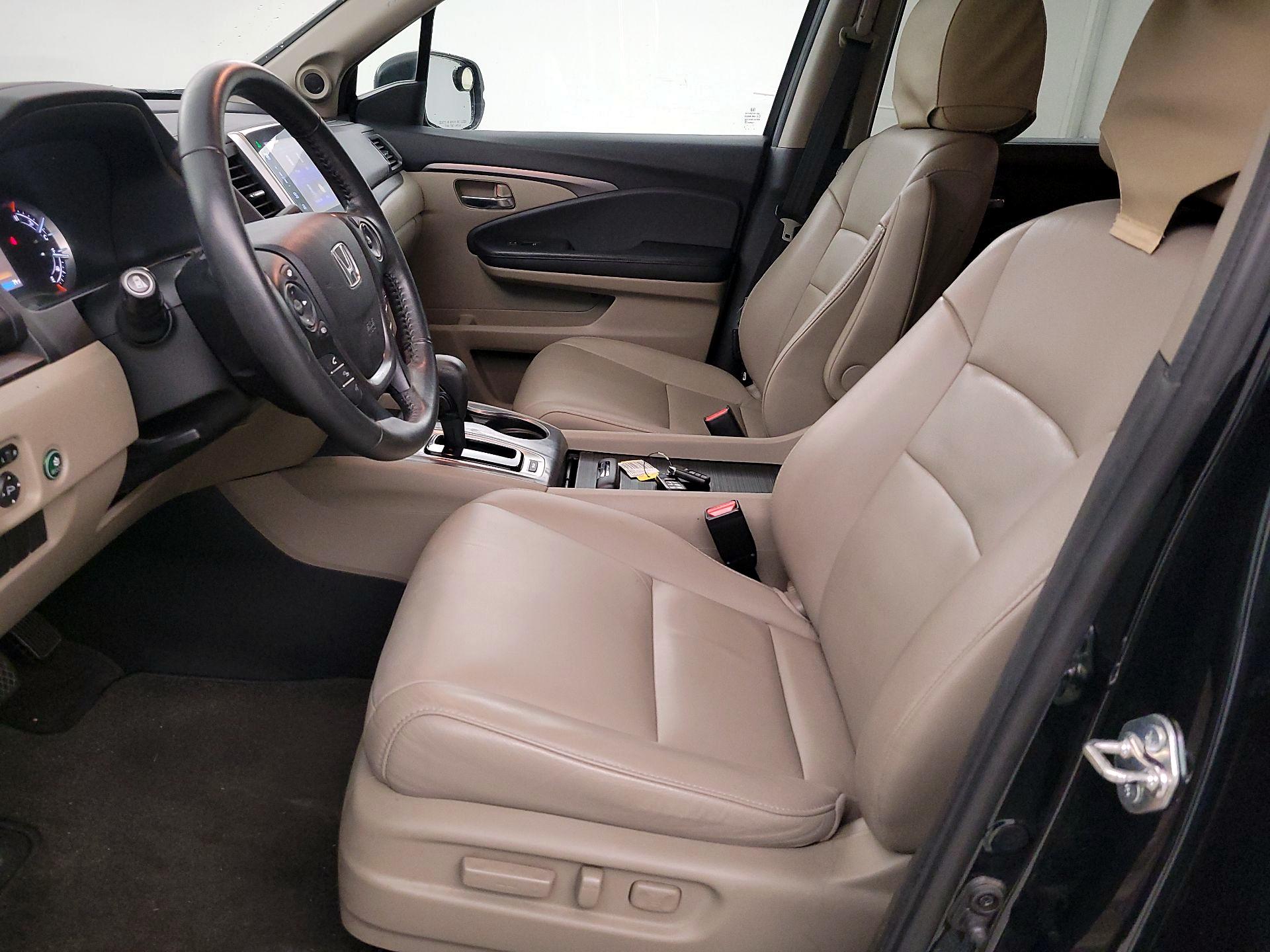 Thumbnail: 2016 Honda Pilot - 11