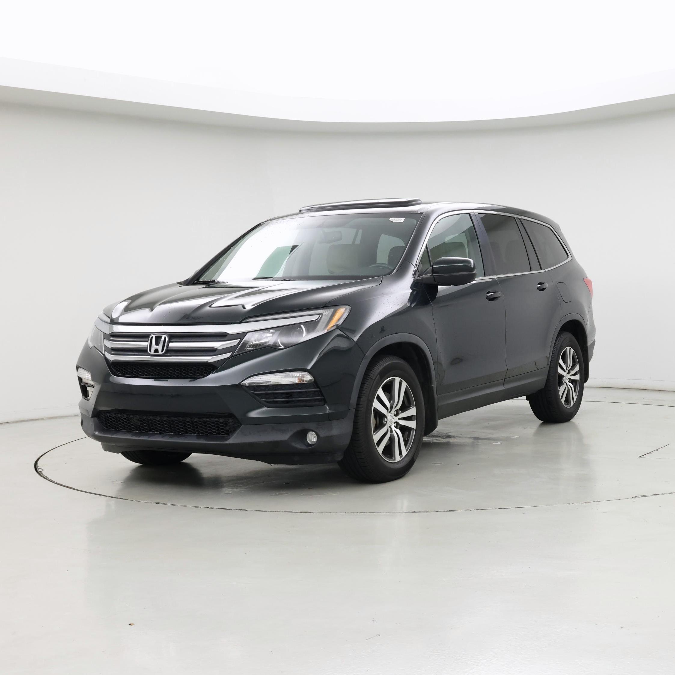 Thumbnail: 2016 Honda Pilot - 4