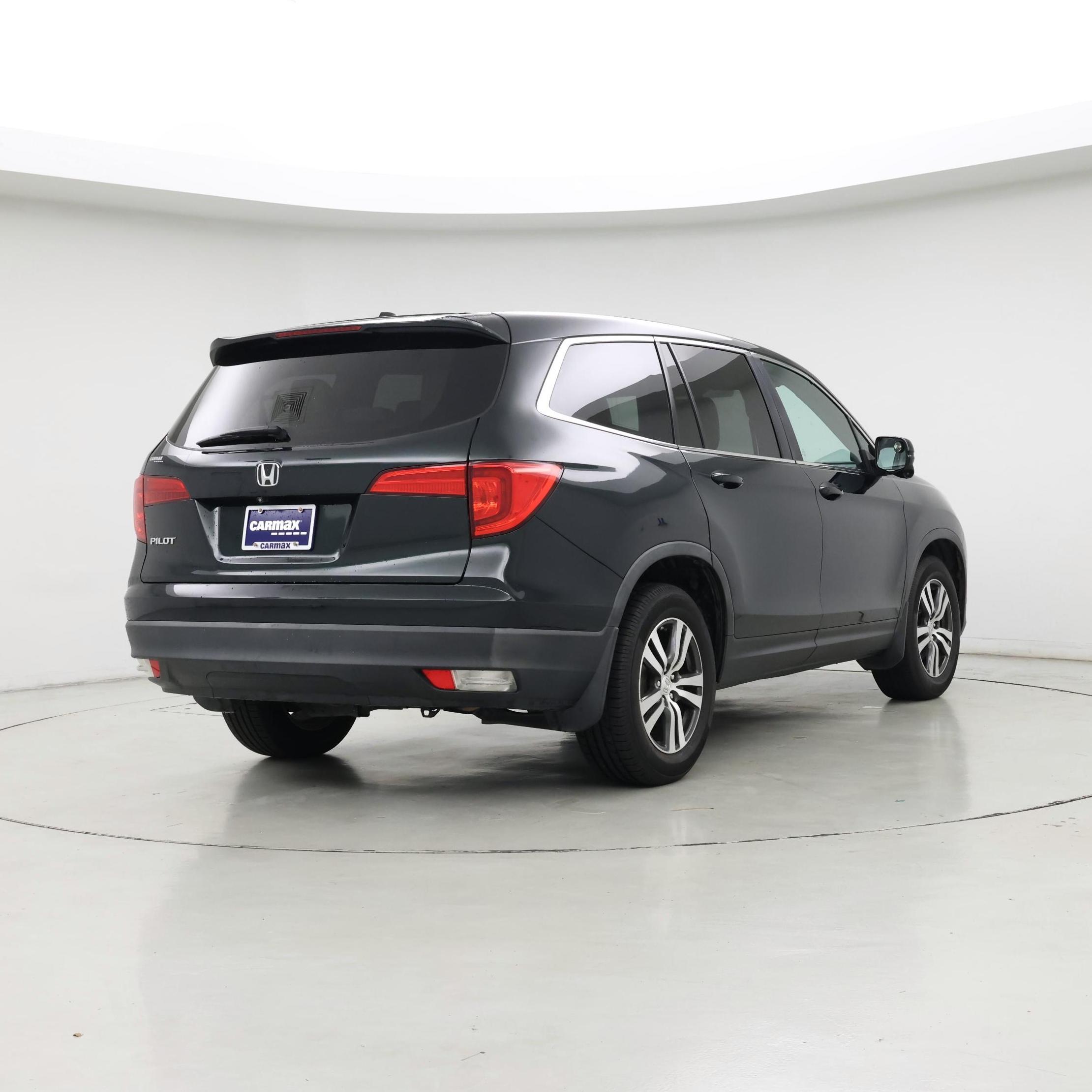Thumbnail: 2016 Honda Pilot - 8