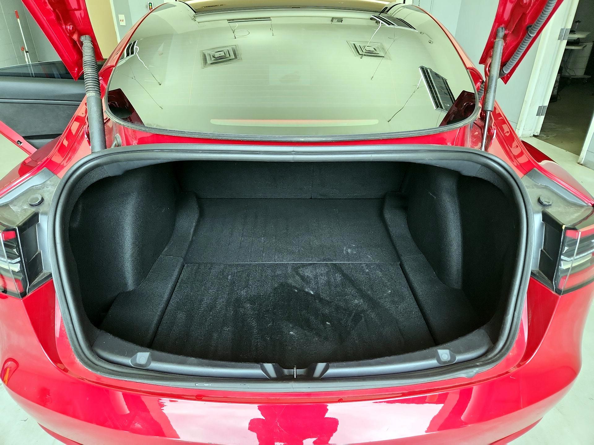 Thumbnail: 2023 Tesla Model 3 - 19