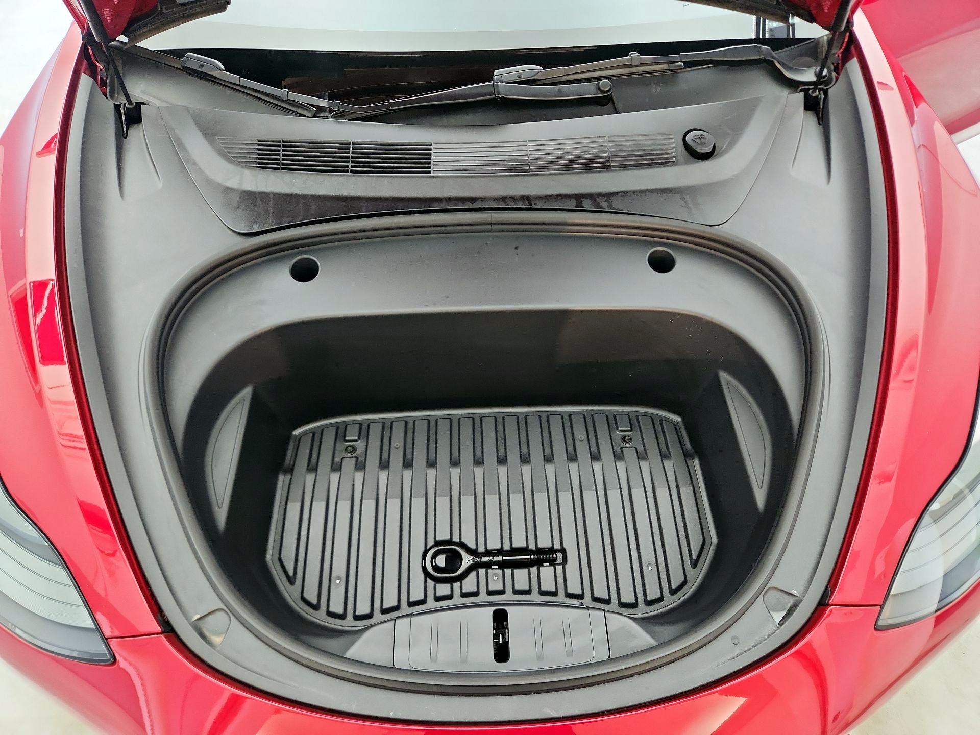 Thumbnail: 2023 Tesla Model 3 - 20